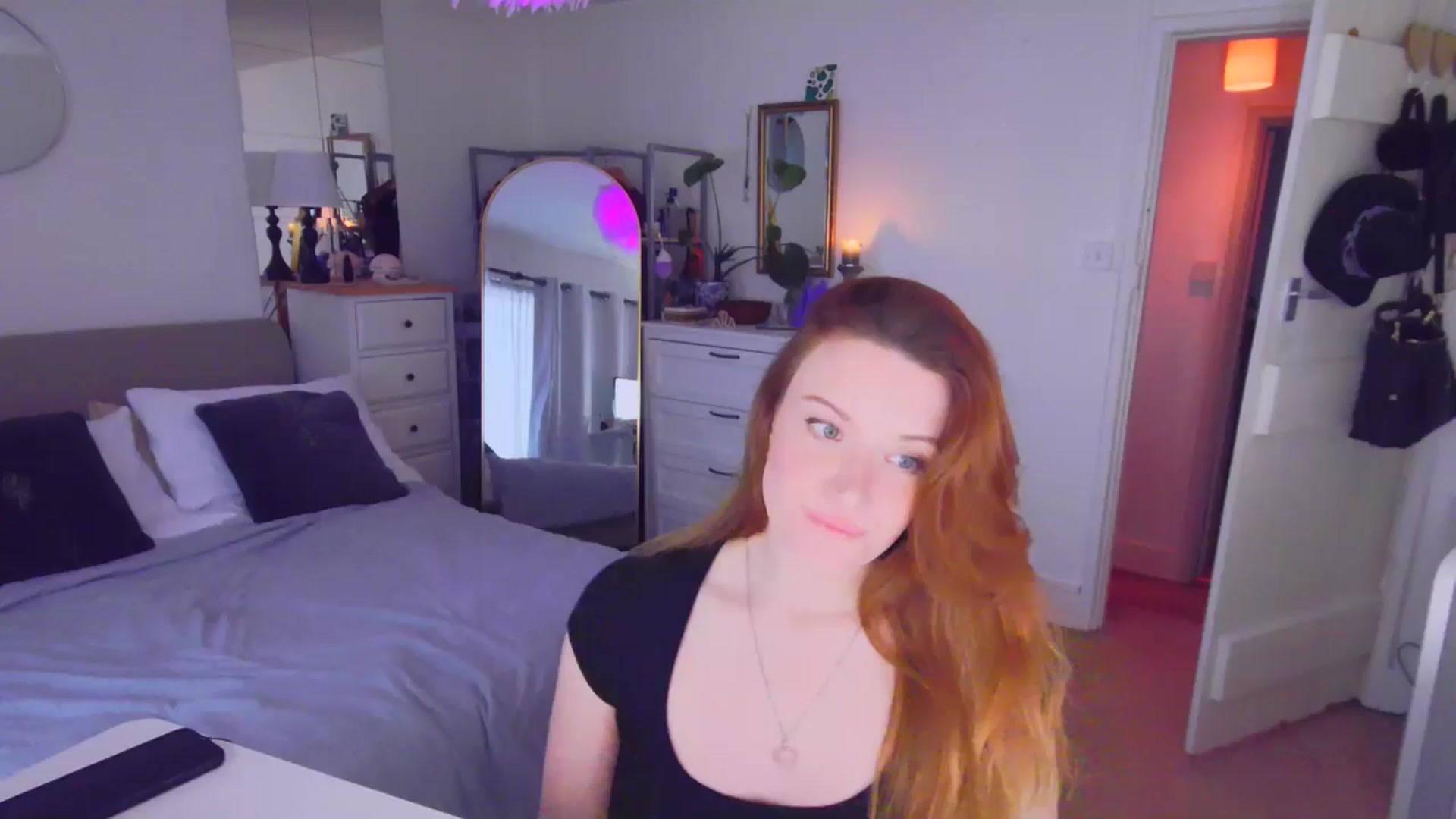 Gallery image thumbnail from xDaisyx's myfreecams stream on, 01/22/2026, 16:03 image 4 of 20