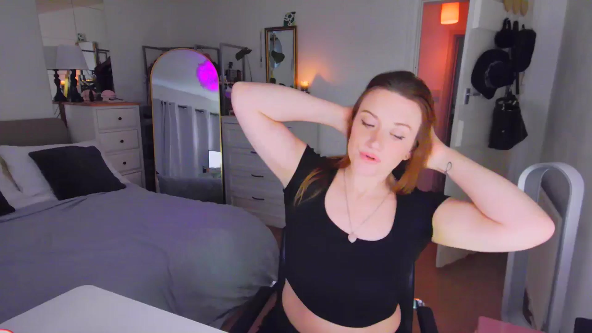 Gallery image thumbnail from xDaisyx's myfreecams stream on, 01/22/2026, 16:03 image 1 of 20