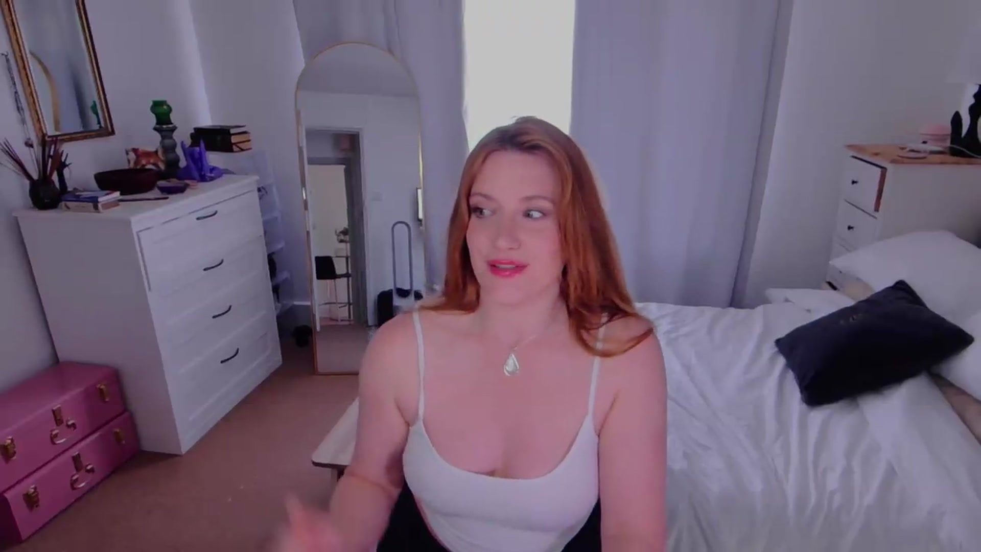 Gallery image thumbnail from xDaisyx's myfreecams stream on, 05/07/2026, 15:12 image 4 of 20