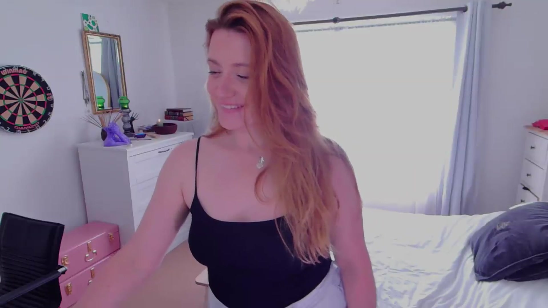 Gallery image thumbnail from xDaisyx's myfreecams stream on, 05/19/2026, 15:09 image 12 of 20