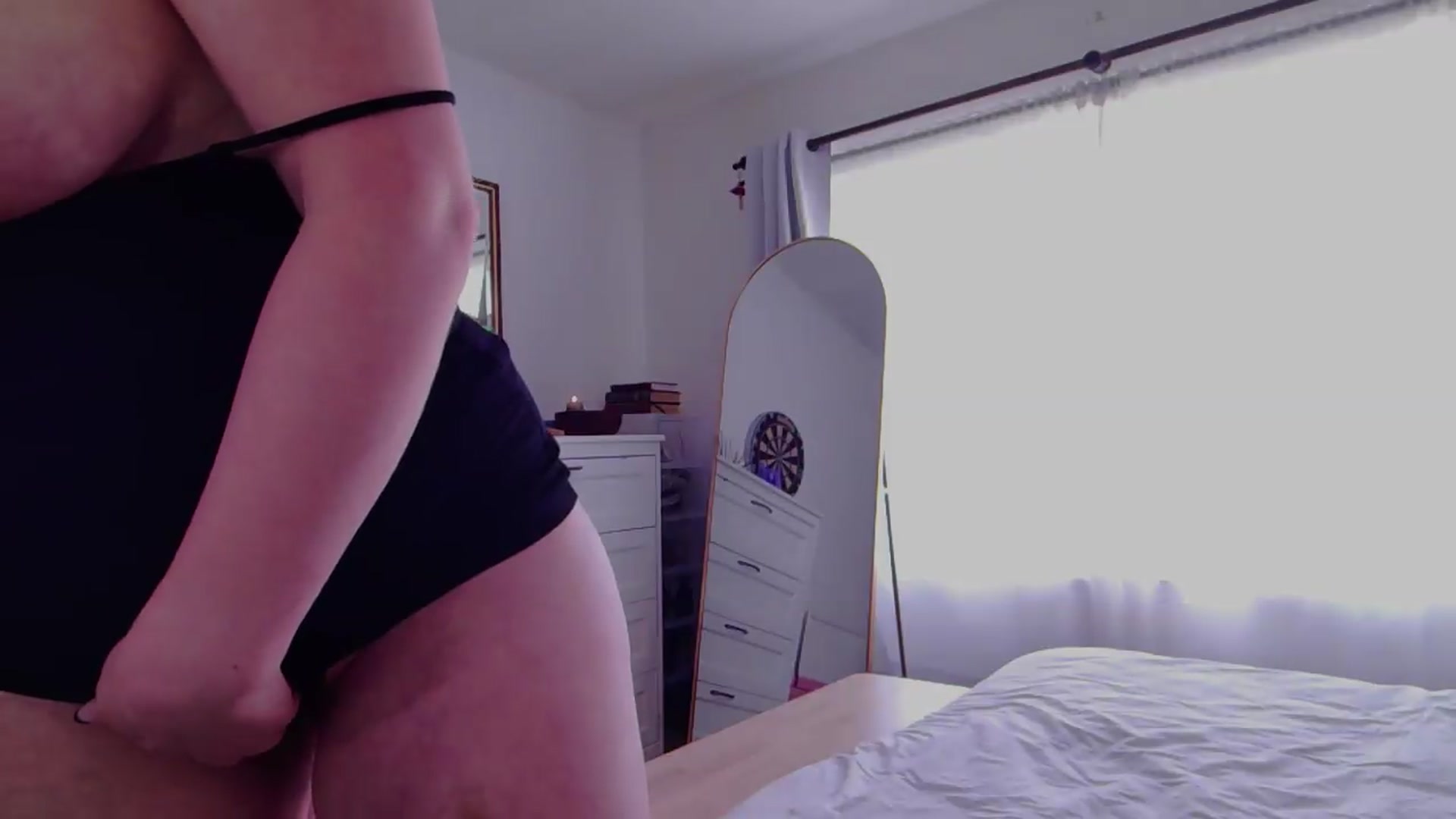 Gallery image thumbnail from xDaisyx's myfreecams stream on, 05/19/2026, 15:09 image 15 of 20