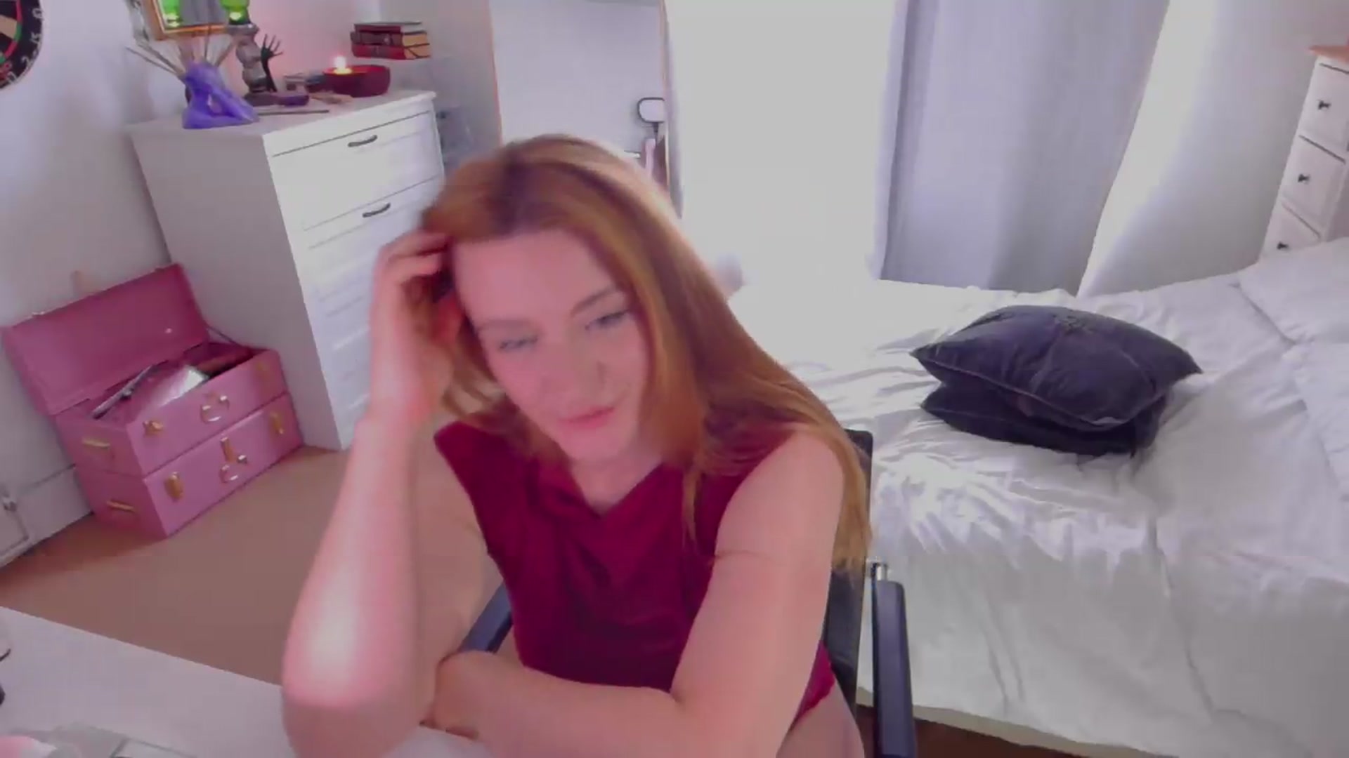 Gallery image thumbnail from xDaisyx's myfreecams stream on, 05/21/2026, 17:52 image 14 of 20