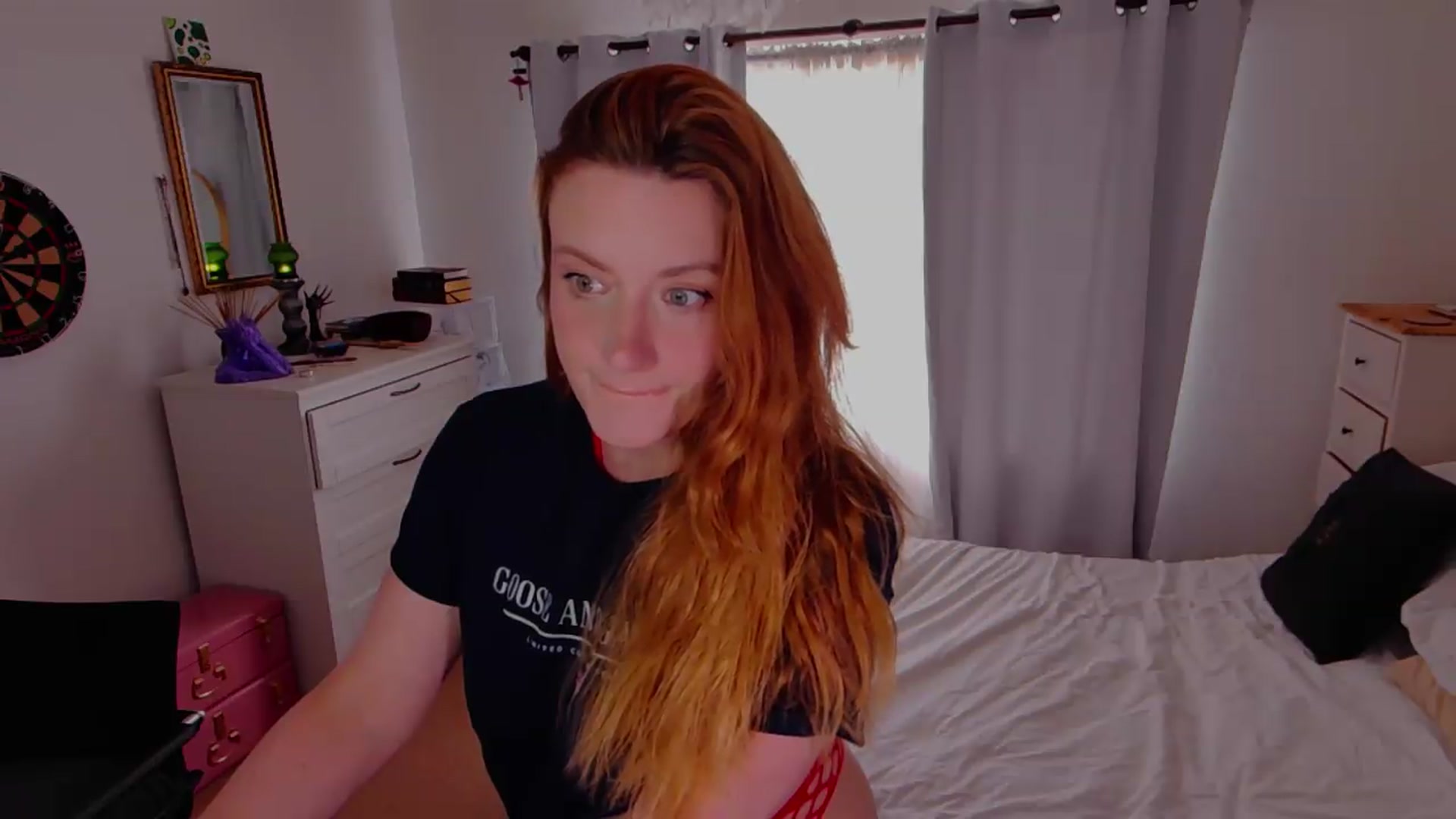Gallery image thumbnail from xDaisyx's myfreecams stream on, 06/01/2026, 12:53 image 17 of 20