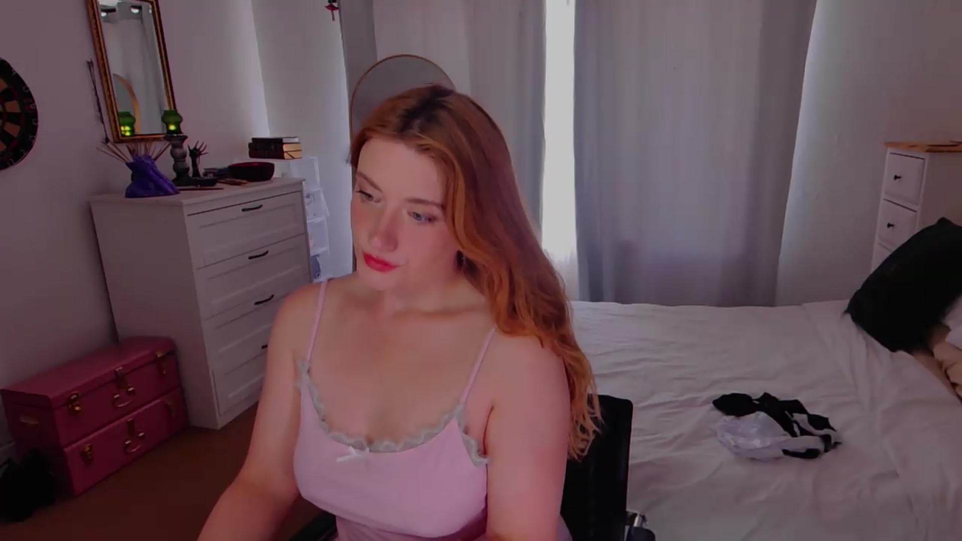 Gallery image thumbnail from xDaisyx's myfreecams stream on, 06/02/2026, 12:51 image 2 of 20