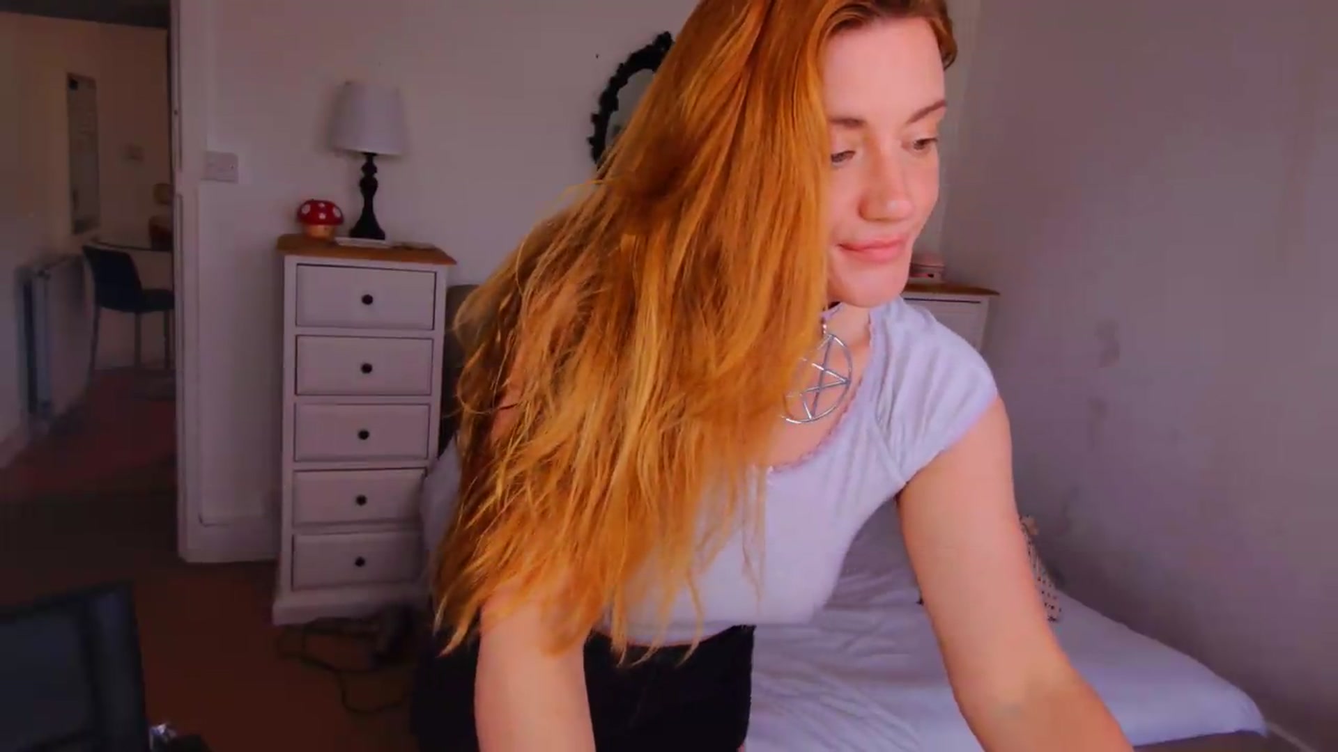 Gallery image thumbnail from xDaisyx's myfreecams stream on, 06/15/2026, 13:58 image 9 of 20