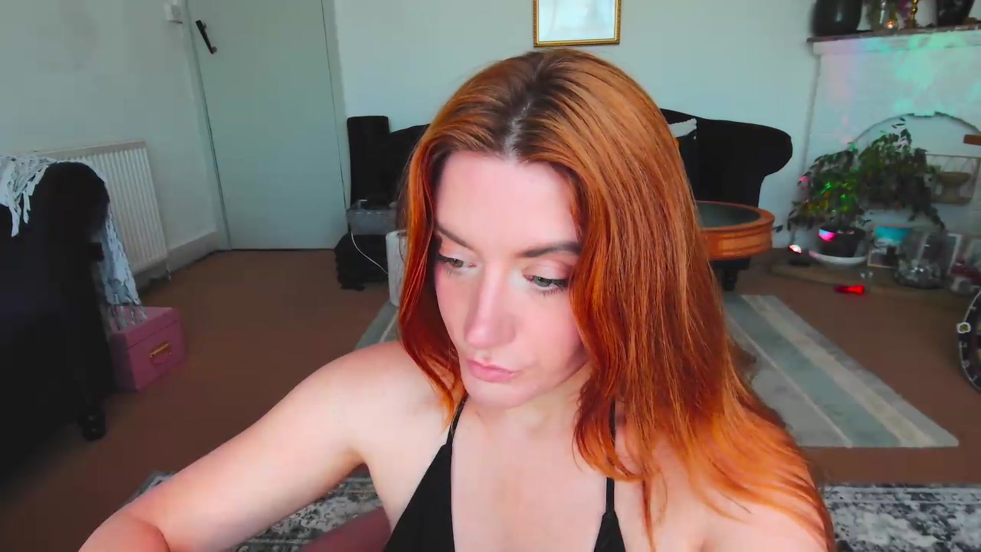 Gallery image thumbnail from xDaisyx's myfreecams stream on, 06/19/2026, 12:08 image 19 of 20