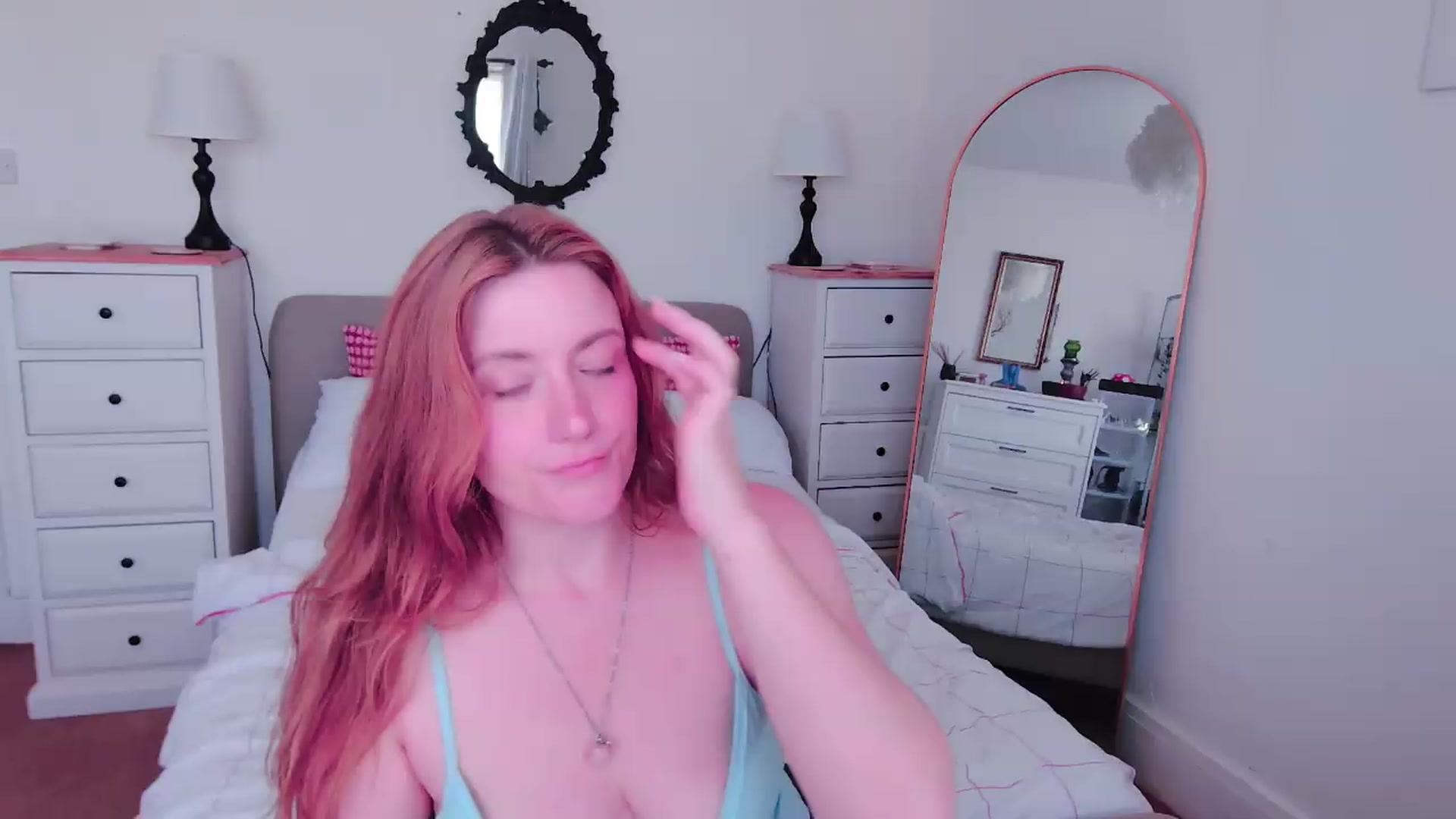 Gallery image thumbnail from xDaisyx's myfreecams stream on, 07/06/2026, 15:42 image 4 of 20