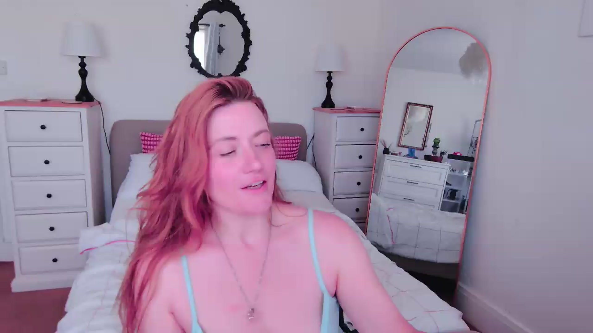 Gallery image thumbnail from xDaisyx's myfreecams stream on, 07/06/2026, 15:42 image 5 of 20