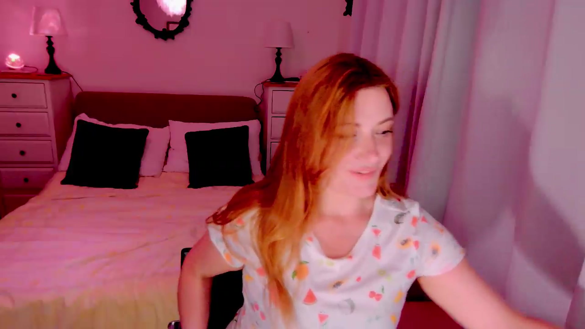 Gallery image thumbnail from xDaisyx's myfreecams stream on, 07/17/2026, 24:32 image 8 of 20