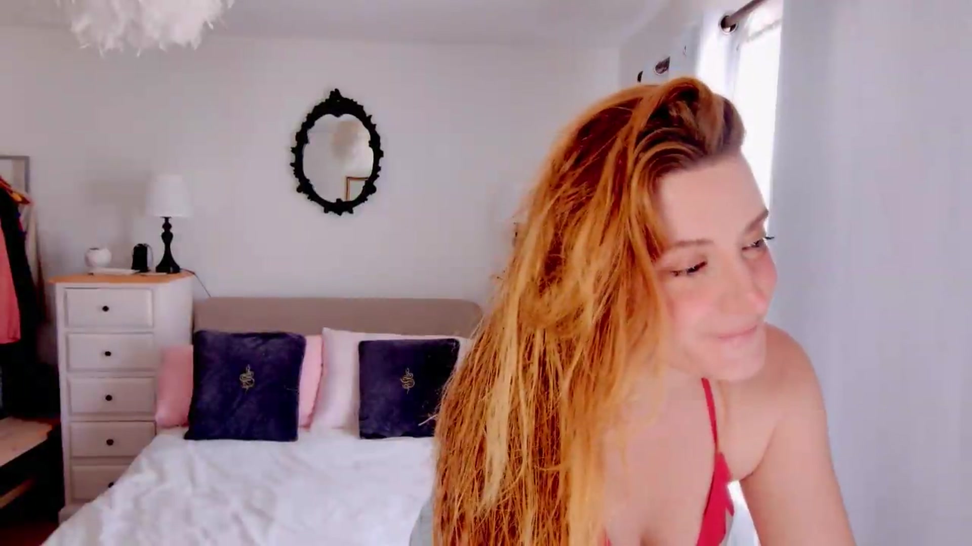 Gallery image thumbnail from xDaisyx's myfreecams stream on, 07/20/2026, 14:10 image 4 of 20