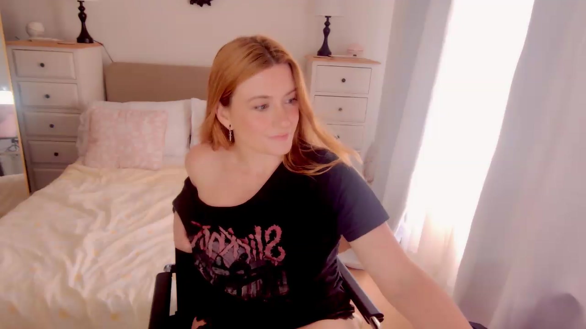 Gallery image thumbnail from xDaisyx's myfreecams stream on, 07/23/2026, 13:51 image 13 of 20