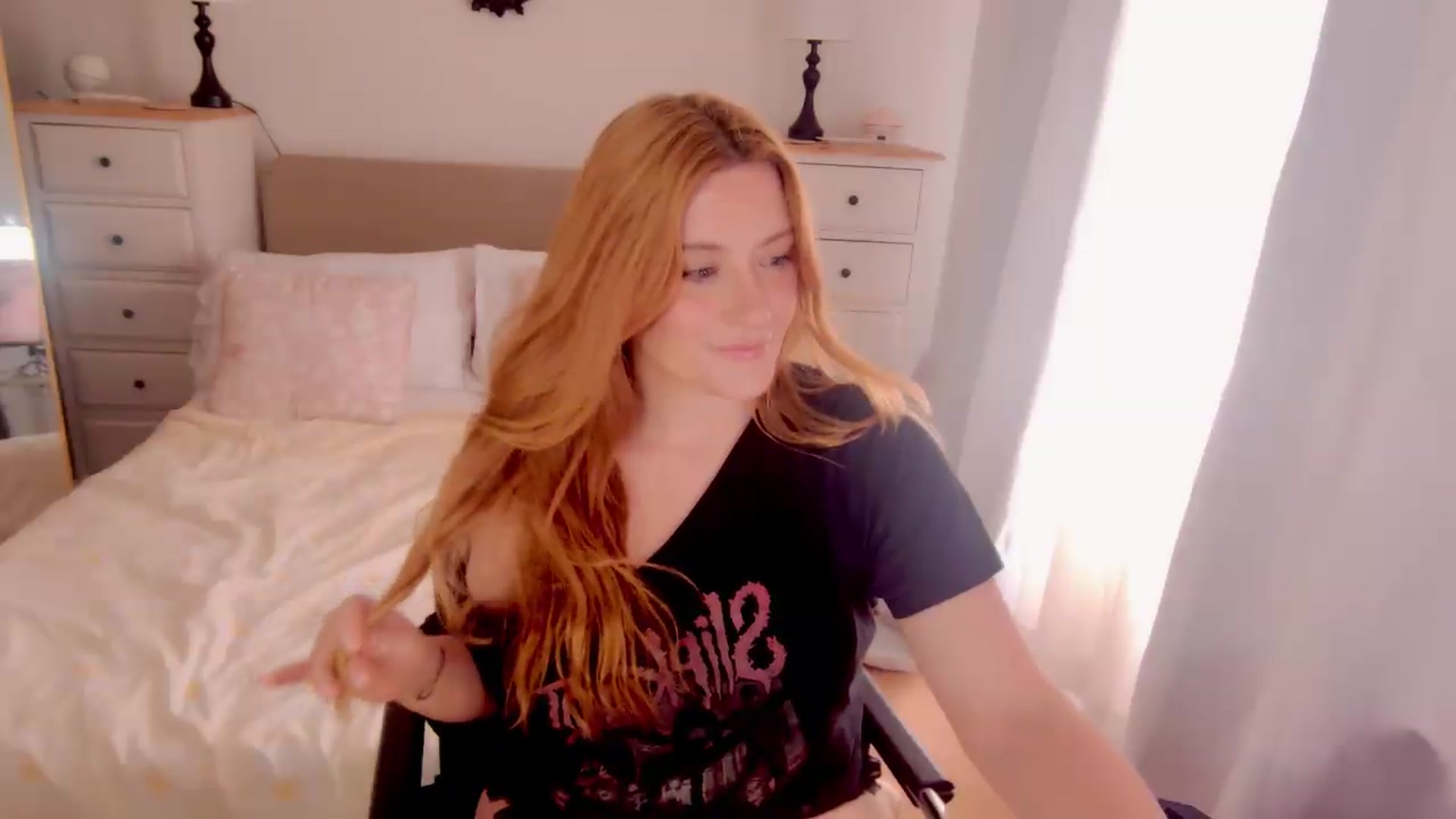 Gallery image thumbnail from xDaisyx's myfreecams stream on, 07/23/2026, 13:51 image 12 of 20