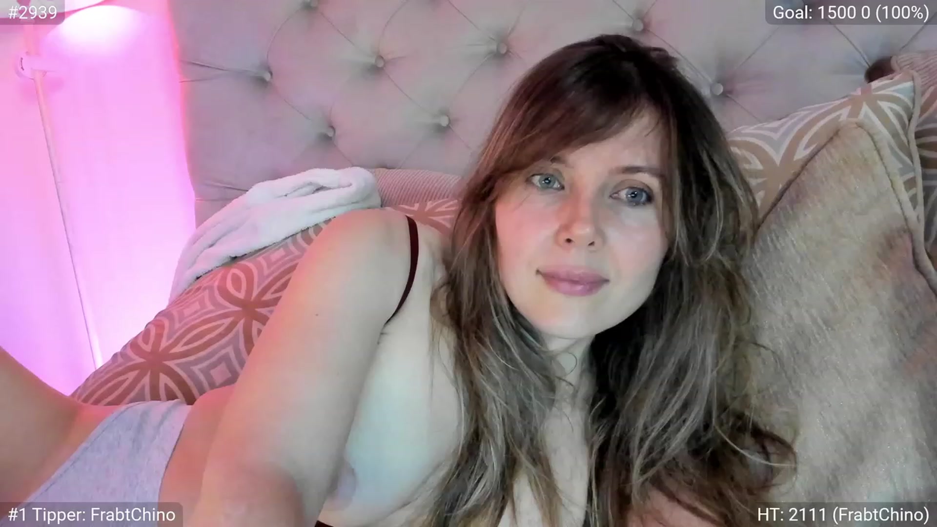 Gallery image thumbnail from xDaniAngel's myfreecams stream on, 05/27/2023, 24:00 image 15 of 20