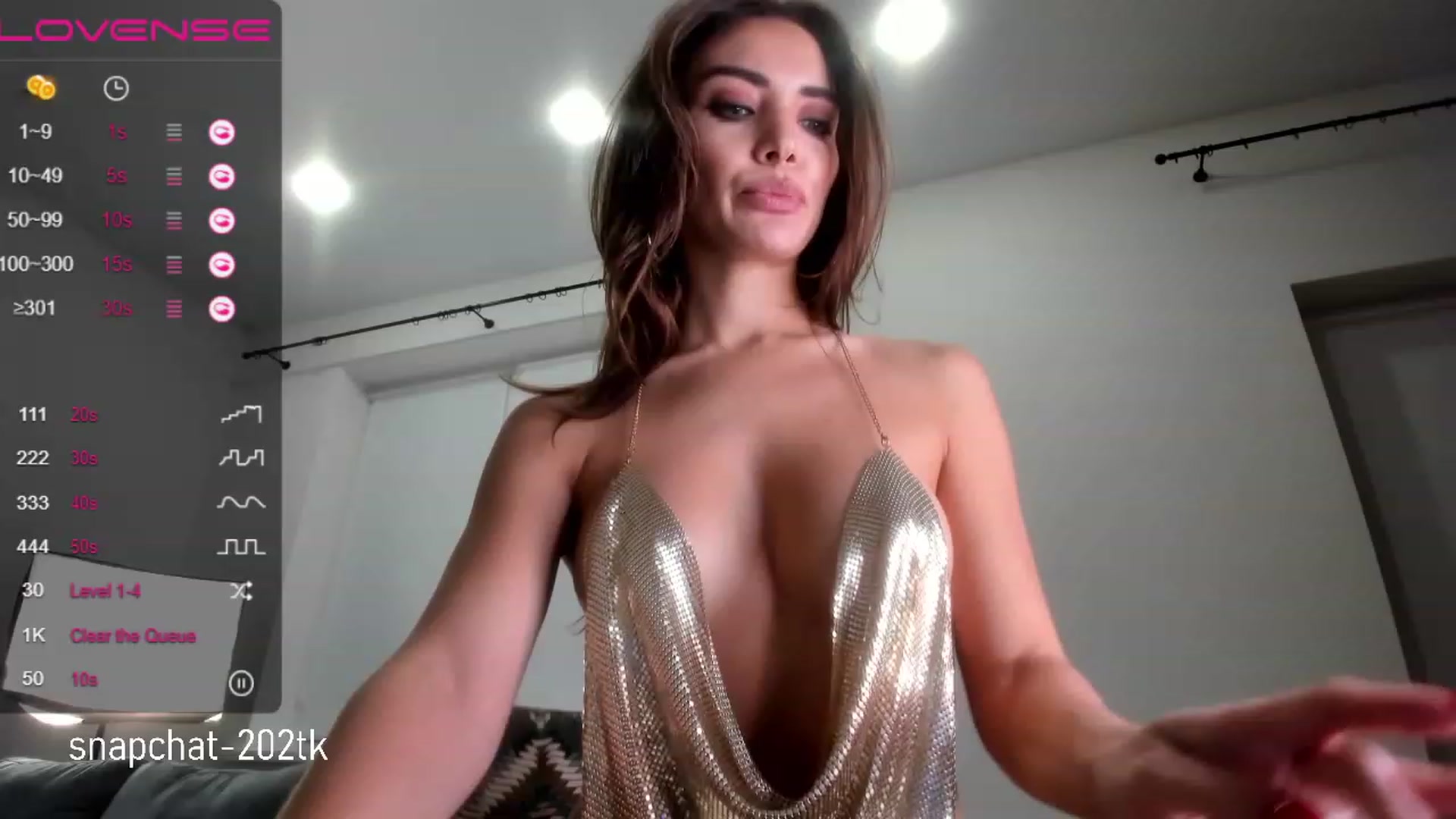 Gallery image thumbnail from xHobbyx's myfreecams stream on, 11/28/2022, 18:35 image 3 of 20