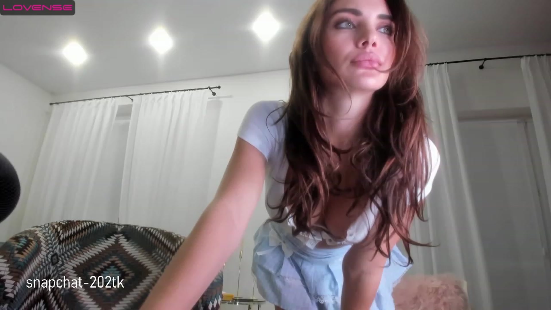 Gallery image thumbnail from xHobbyx's myfreecams stream on, 02/02/2023, 18:49 image 9 of 20