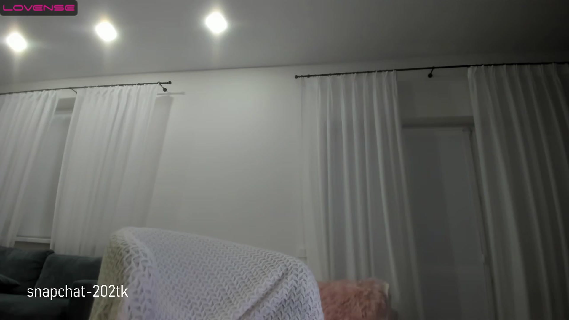 Gallery image thumbnail from xHobbyx's myfreecams stream on, 02/13/2023, 17:41 image 9 of 20