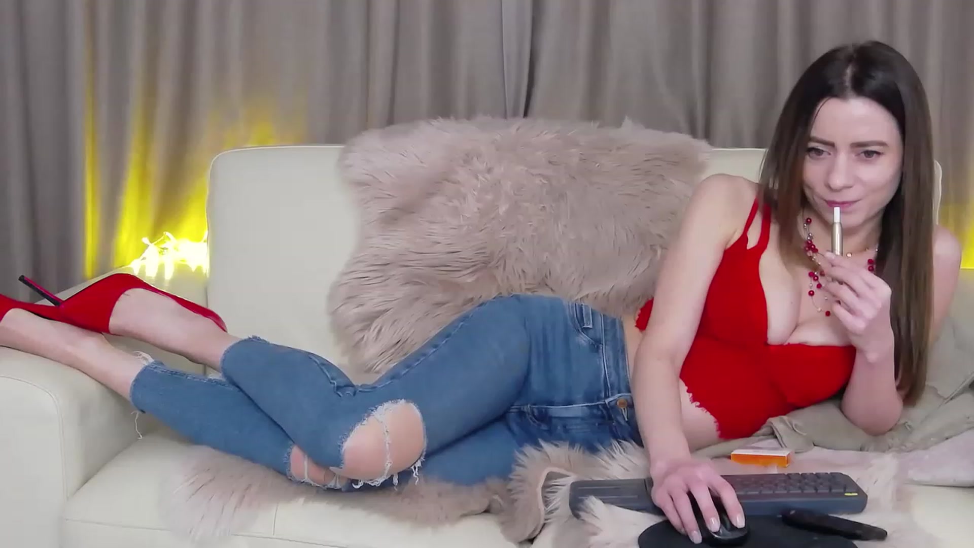 Gallery image thumbnail from xIntense's myfreecams stream on, 12/21/2022, 23:25 image 3 of 20