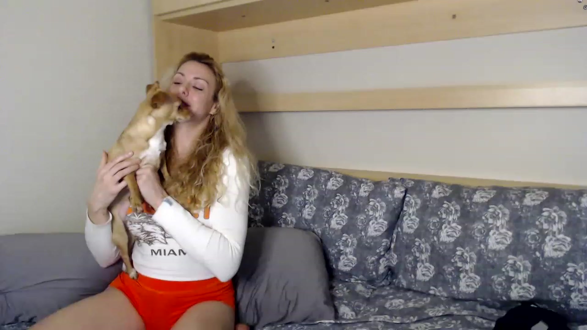 Gallery image thumbnail from xMissBliss's myfreecams stream on, 01/18/2023, 01:40 image 5 of 20