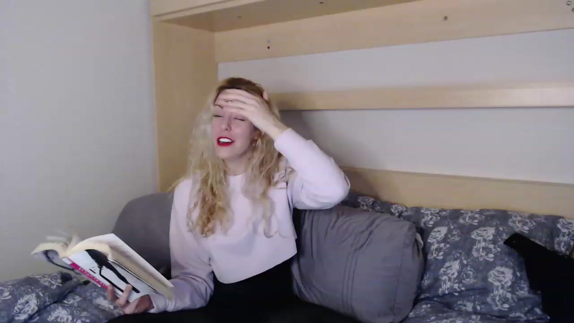 Gallery image thumbnail from xMissBliss's myfreecams stream on, 01/22/2023, 01:17 image 11 of 20