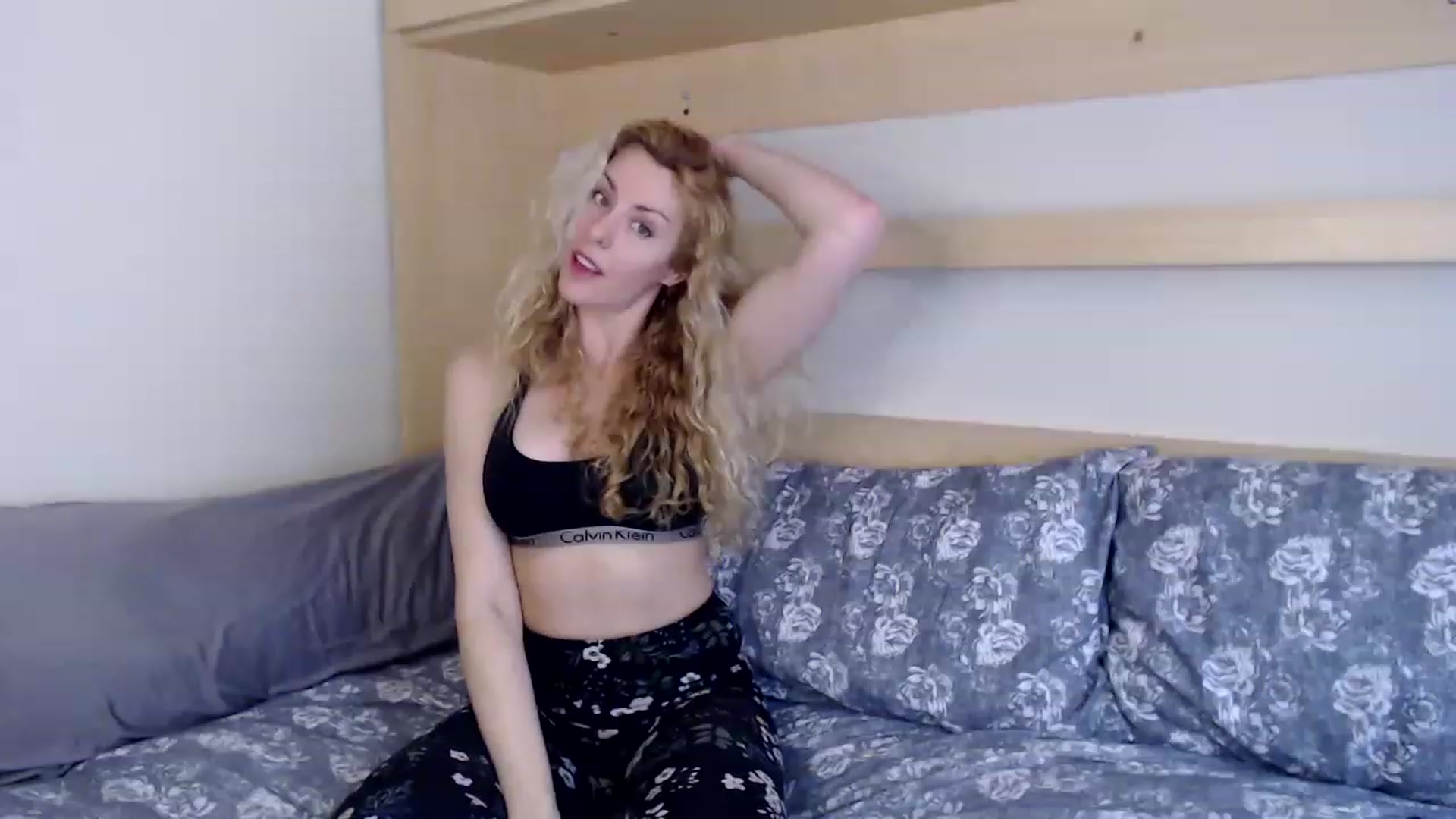 Gallery image thumbnail from xMissBliss's myfreecams stream on, 01/25/2023, 21:45 image 11 of 20