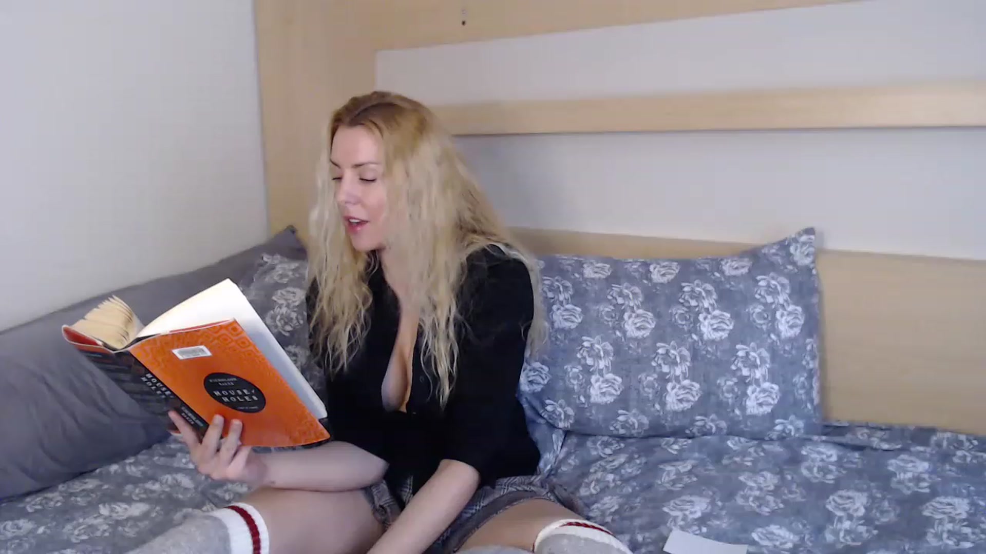Gallery image thumbnail from xMissBliss's myfreecams stream on, 01/30/2023, 22:47 image 4 of 20