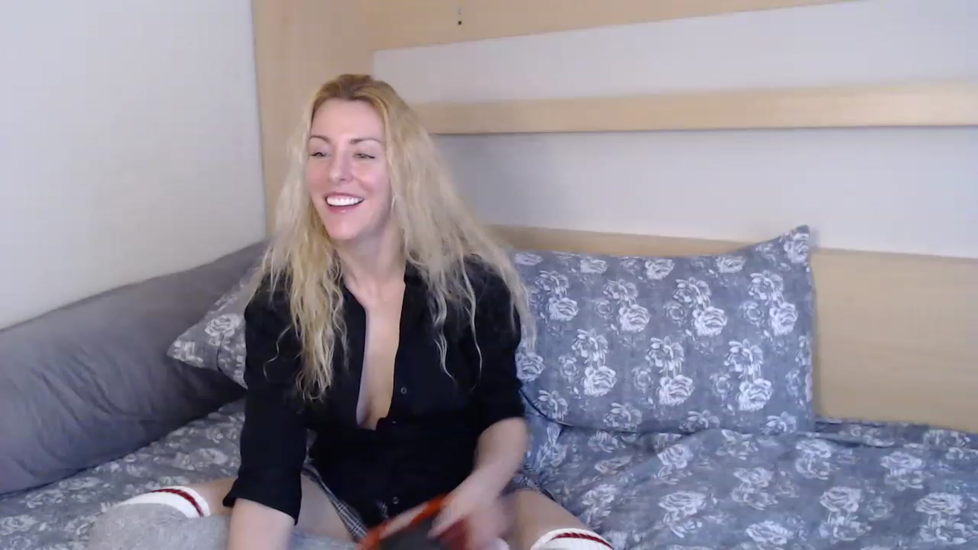 Gallery image thumbnail from xMissBliss's myfreecams stream on, 01/30/2023, 22:47 image 10 of 20