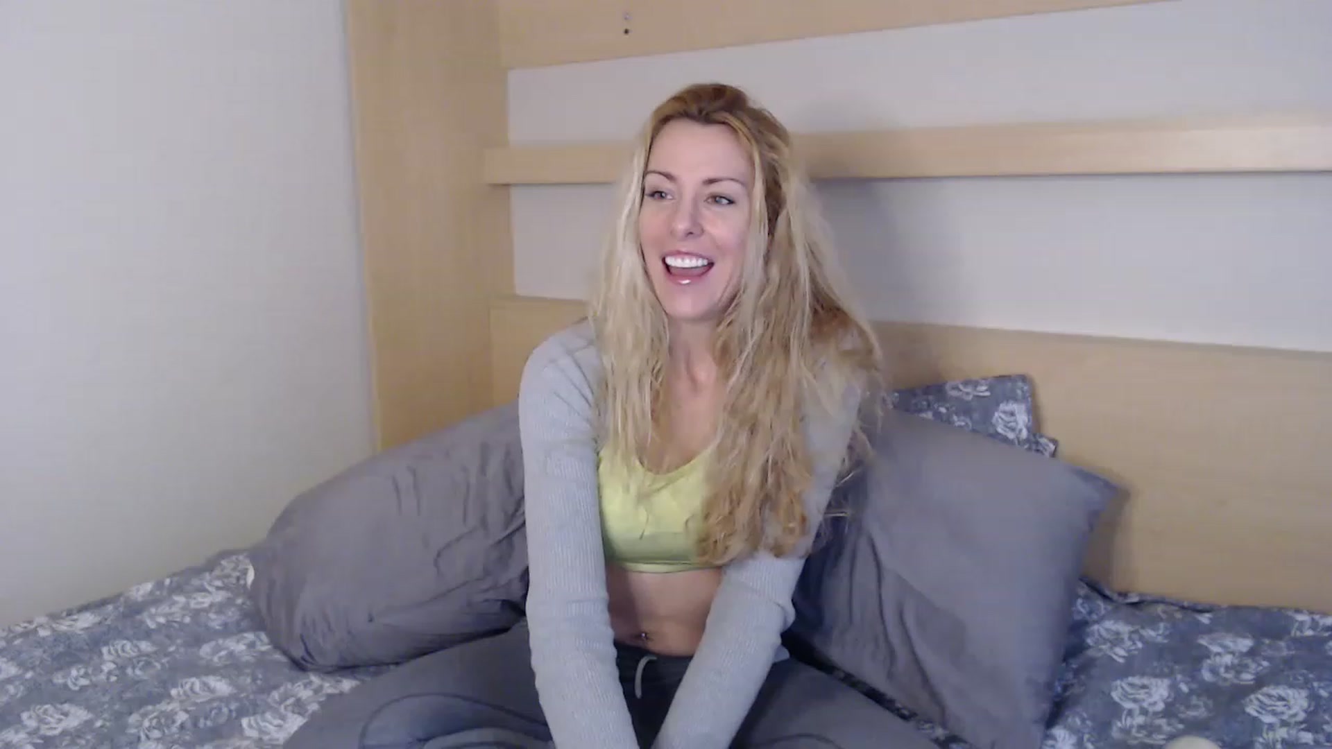 Gallery image thumbnail from xMissBliss's myfreecams stream on, 02/03/2023, 21:58 image 7 of 20