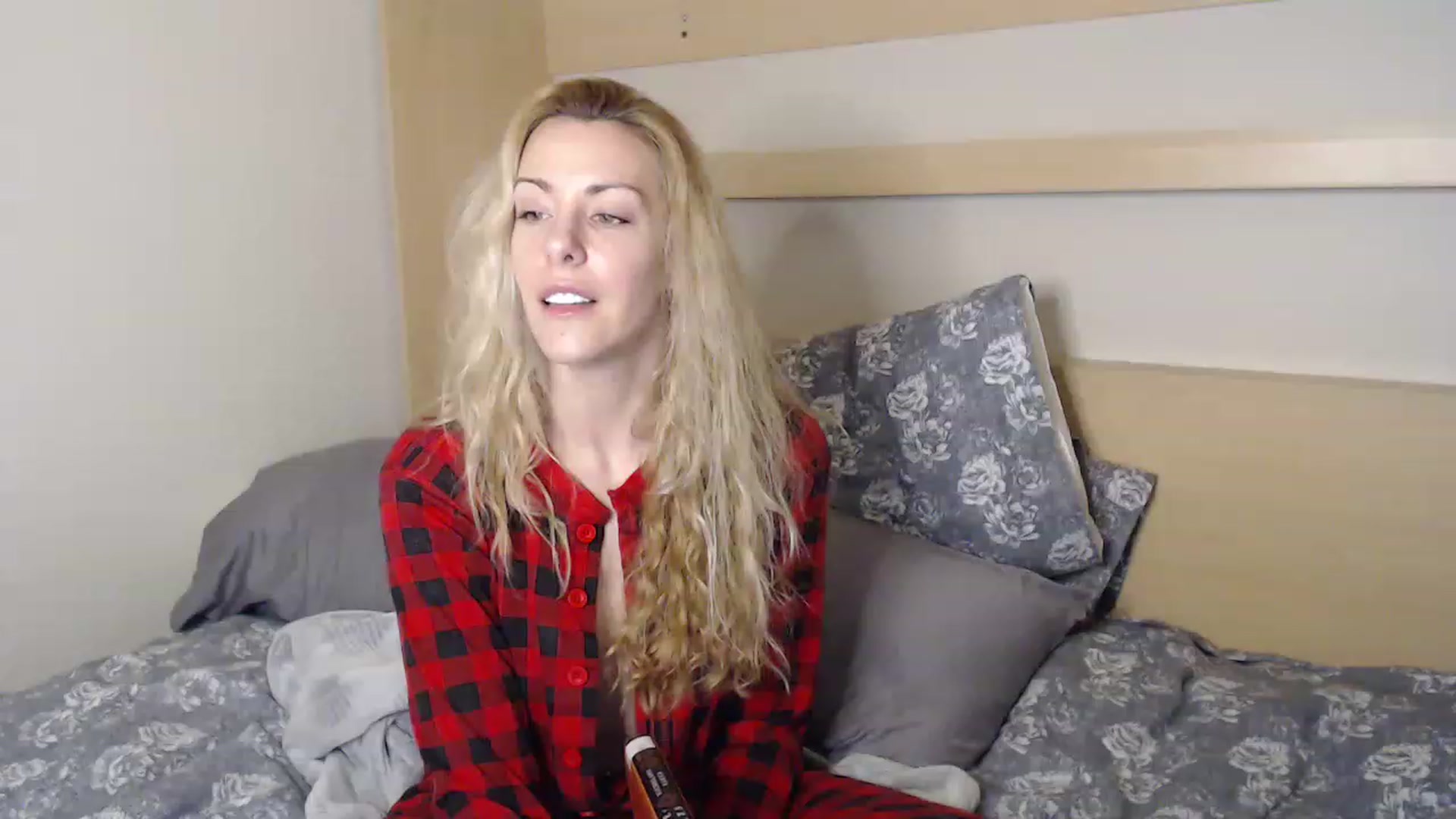 Gallery image thumbnail from xMissBliss's myfreecams stream on, 02/07/2023, 01:52 image 5 of 20