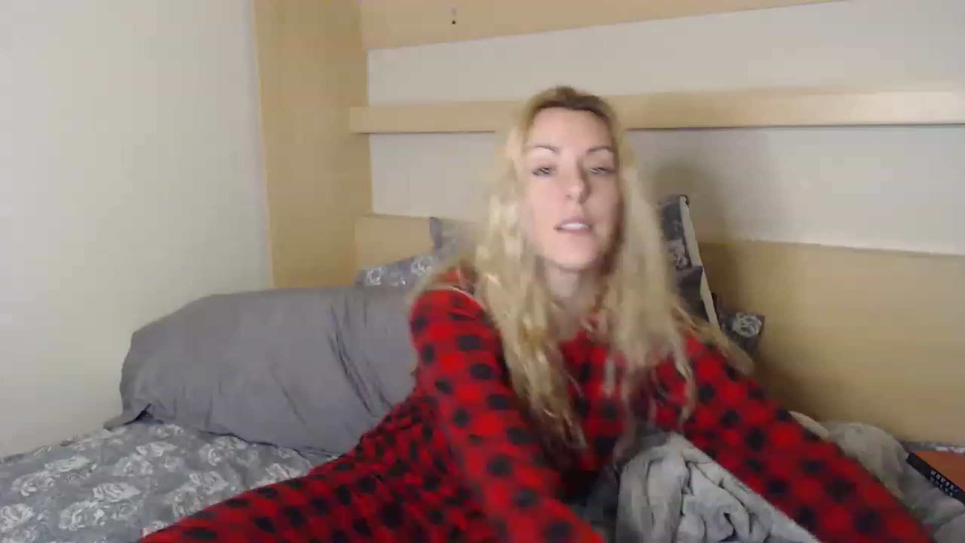 Gallery image thumbnail from xMissBliss's myfreecams stream on, 02/07/2023, 06:38 image 5 of 20