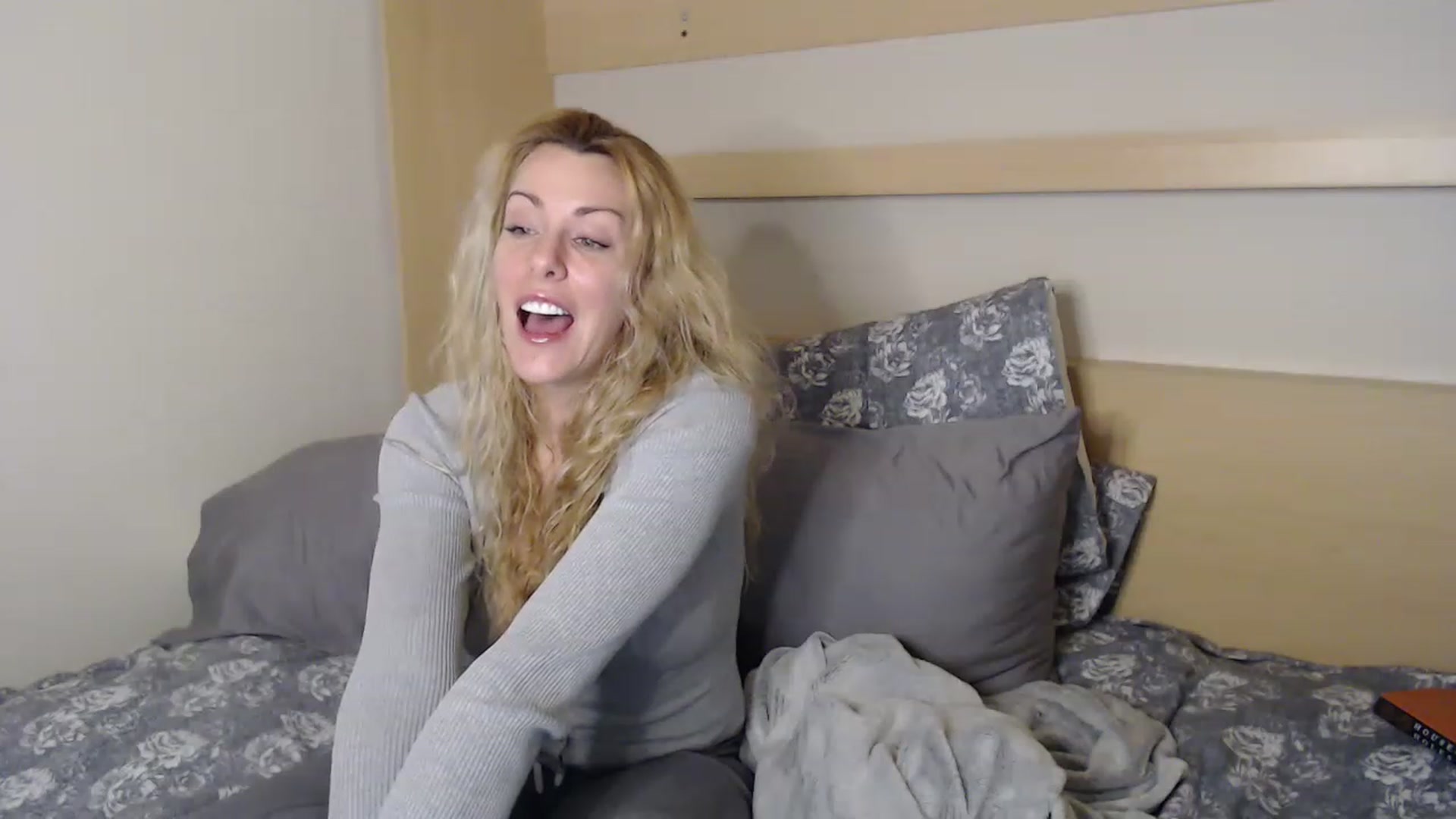 Gallery image thumbnail from xMissBliss's myfreecams stream on, 02/08/2023, 04:45 image 3 of 20