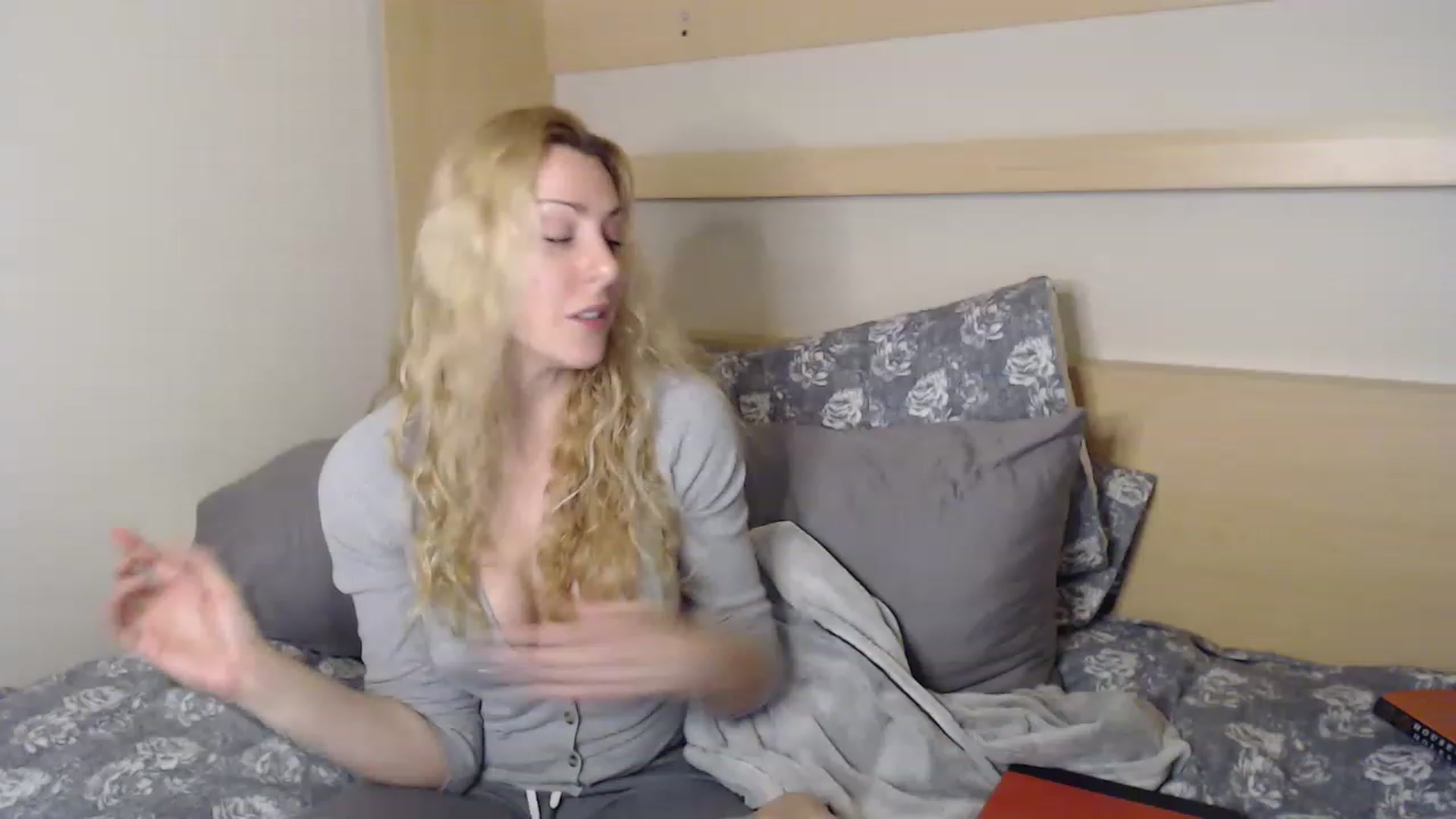 Gallery image thumbnail from xMissBliss's myfreecams stream on, 02/08/2023, 04:45 image 20 of 20