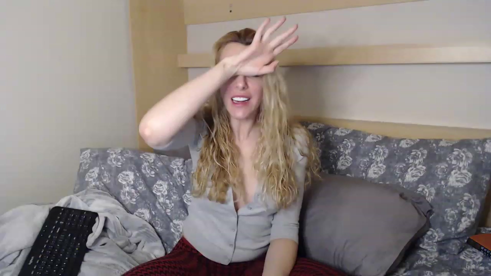 Gallery image thumbnail from xMissBliss's myfreecams stream on, 02/10/2023, 04:36 image 1 of 20