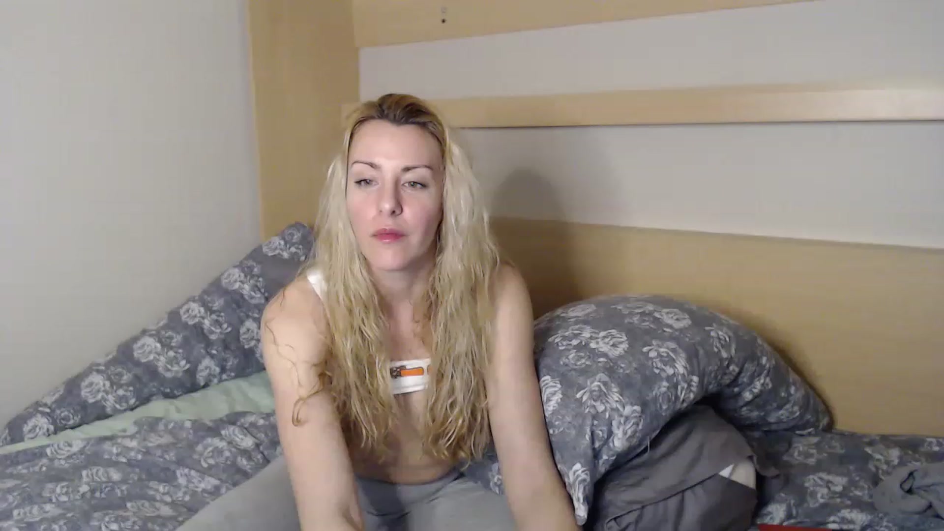 Gallery image thumbnail from xMissBliss's myfreecams stream on, 02/14/2023, 03:36 image 20 of 20
