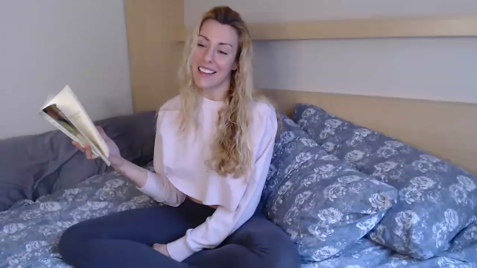 Gallery image thumbnail from xMissBliss's myfreecams stream on, 02/18/2023, 23:18 image 16 of 20