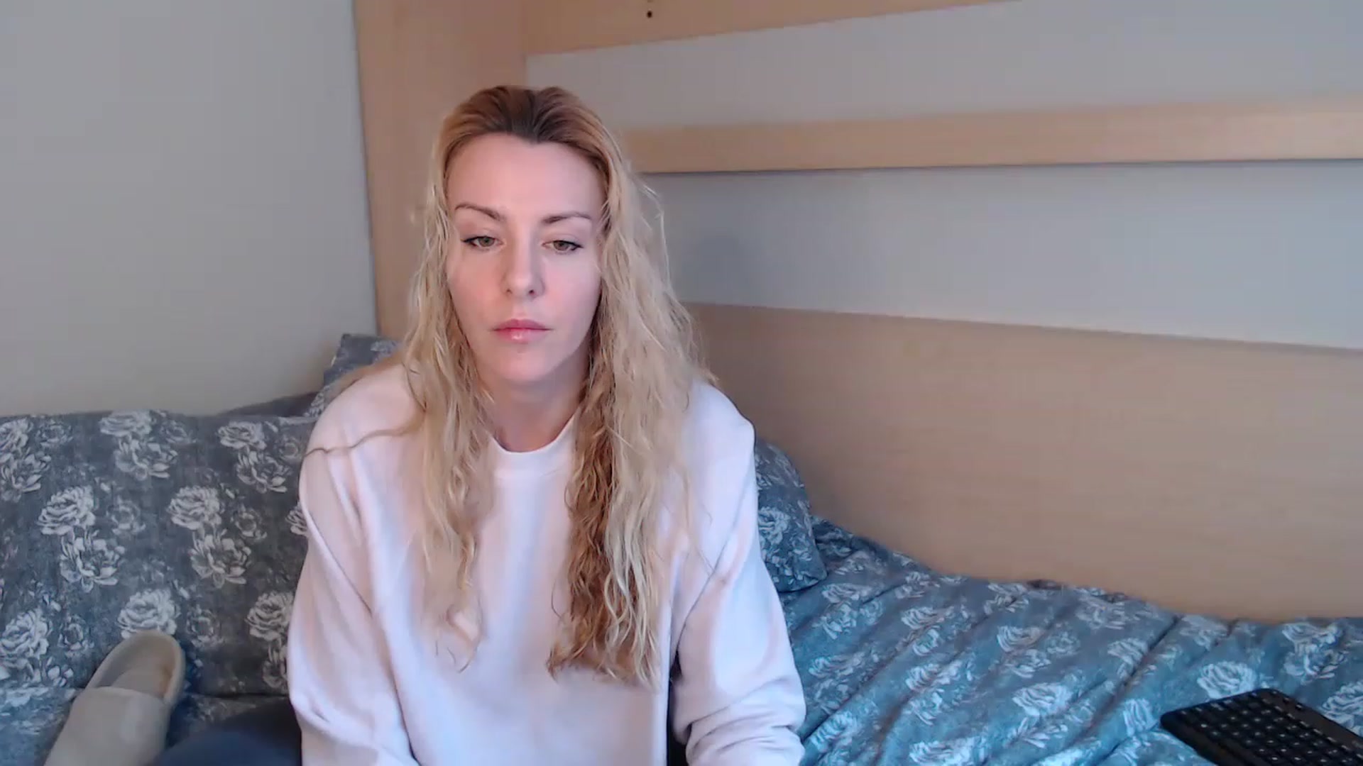 Gallery image thumbnail from xMissBliss's myfreecams stream on, 02/18/2023, 23:18 image 3 of 20