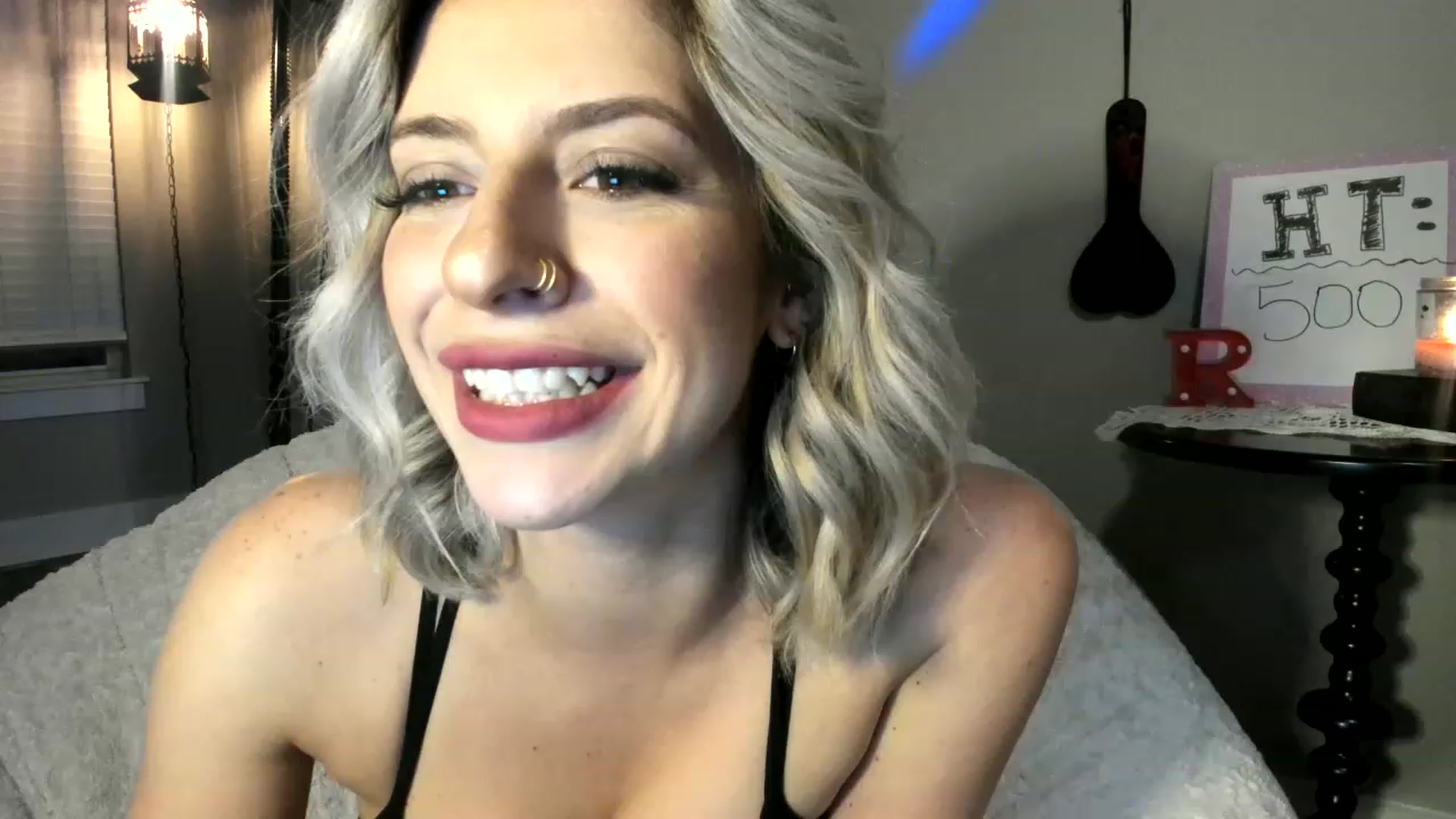 Gallery image thumbnail from xRosePetalsx's myfreecams stream on, 04/30/2023, 06:44 image 14 of 20