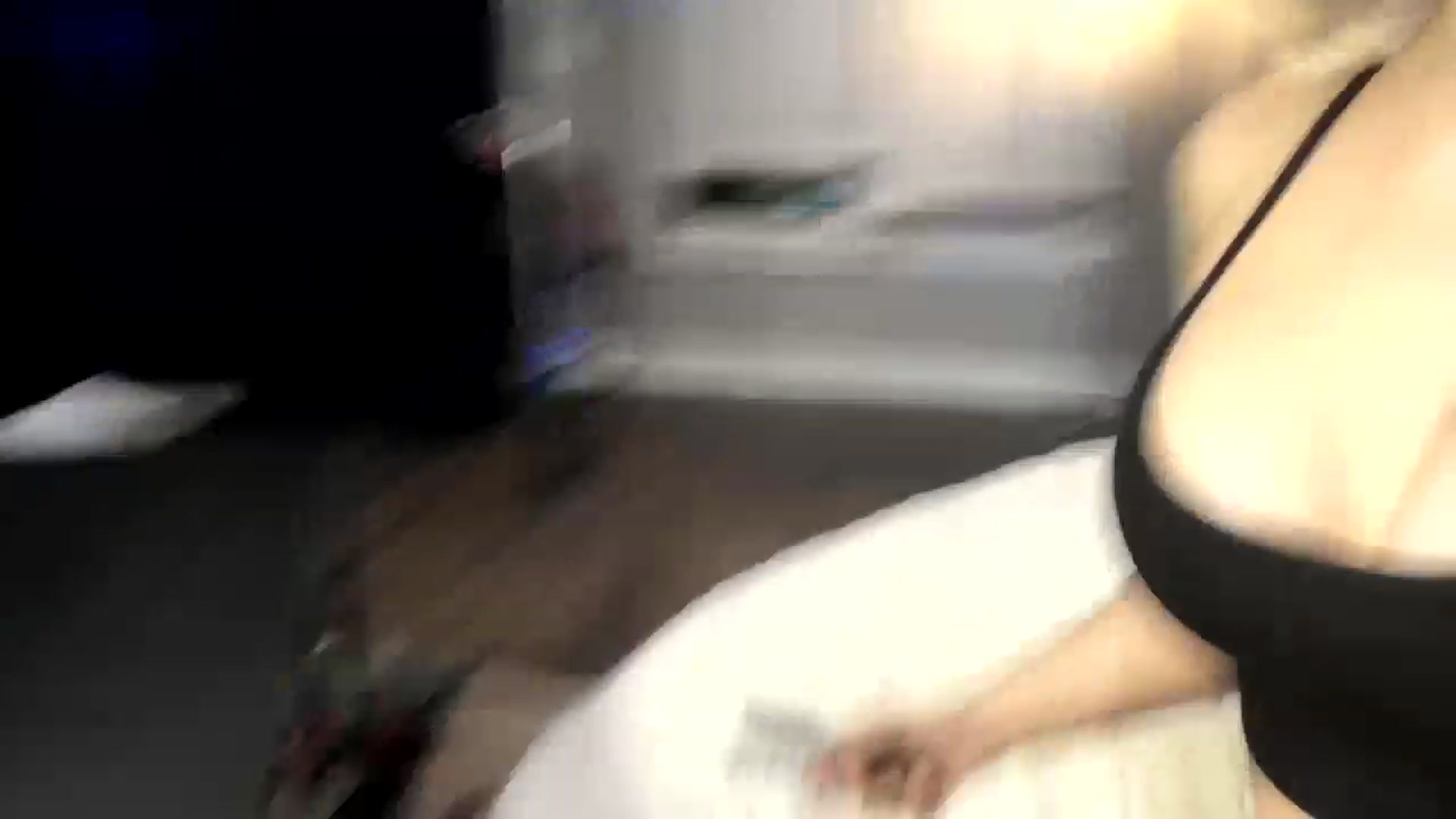 Gallery image thumbnail from xRosePetalsx's myfreecams stream on, 04/30/2023, 07:04 image 11 of 20