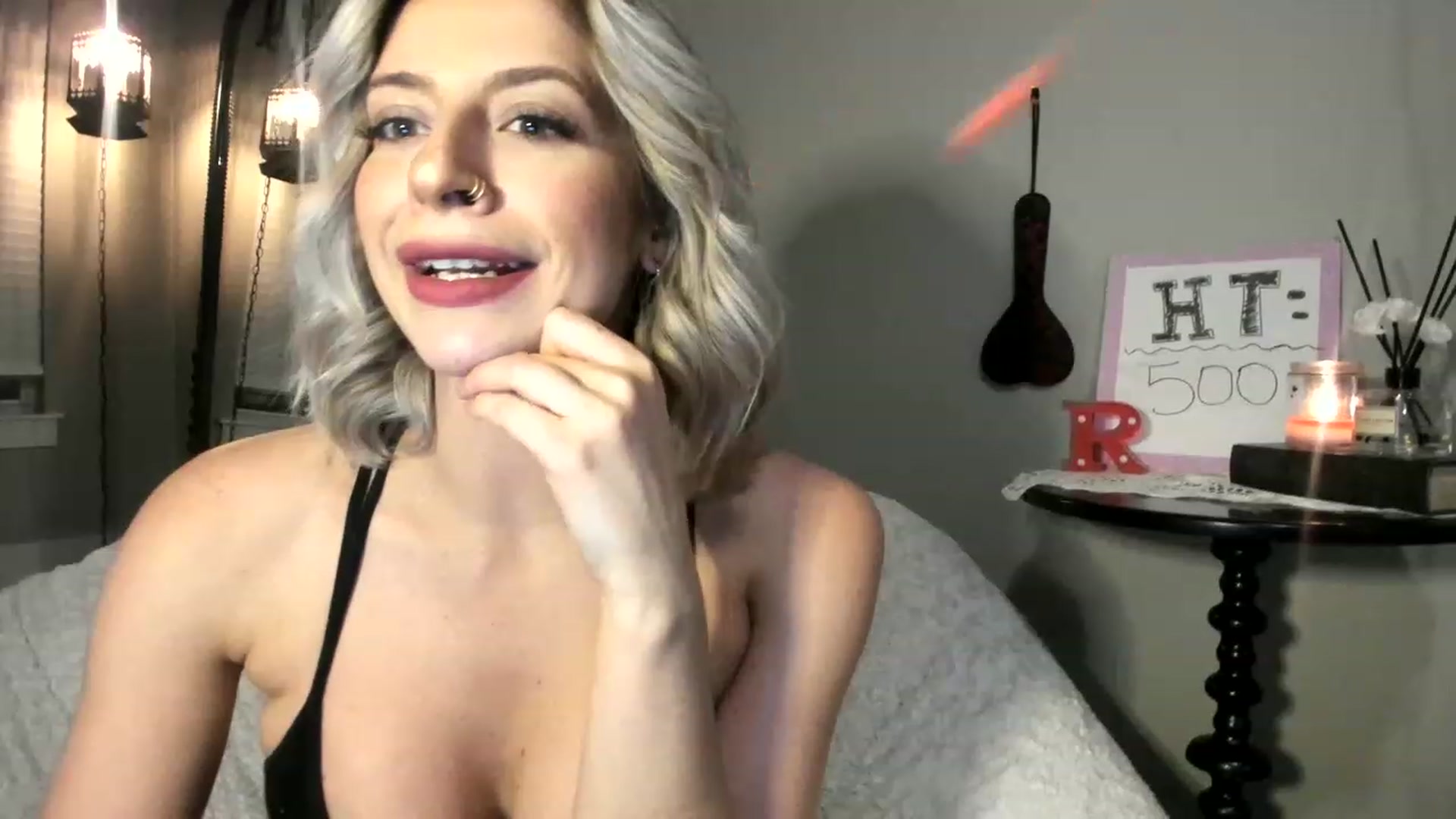 Gallery image thumbnail from xRosePetalsx's myfreecams stream on, 04/30/2023, 07:04 image 13 of 20