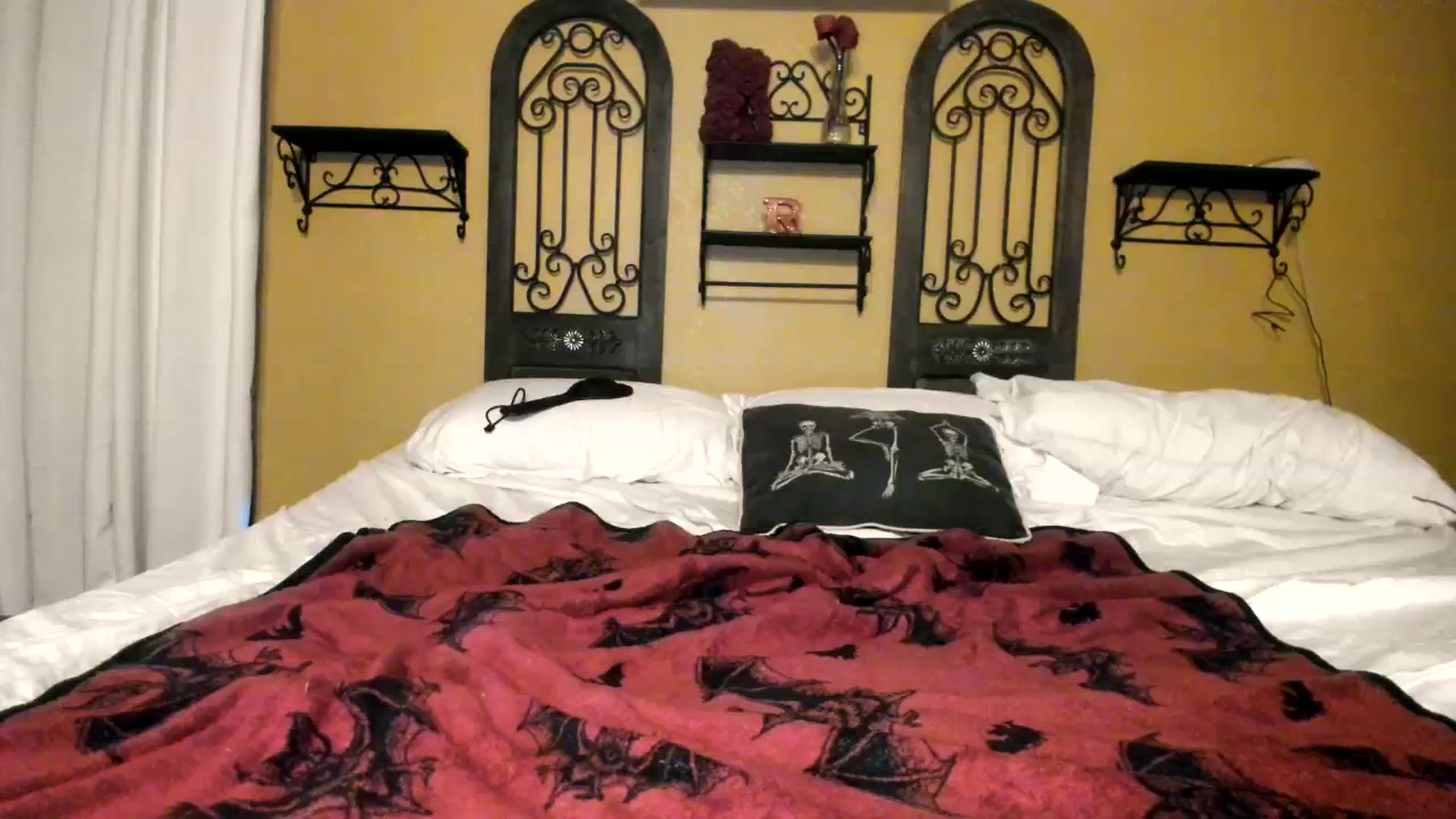 Gallery image thumbnail from xRosePetalsx's myfreecams stream on, 10/13/2023, 07:53 image 12 of 20