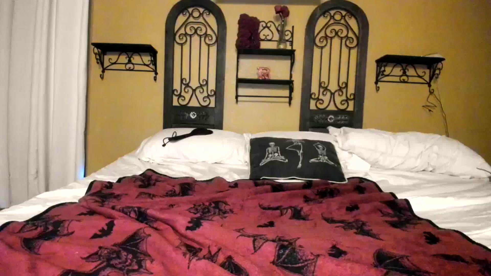 Gallery image thumbnail from xRosePetalsx's myfreecams stream on, 10/13/2023, 07:53 image 13 of 20