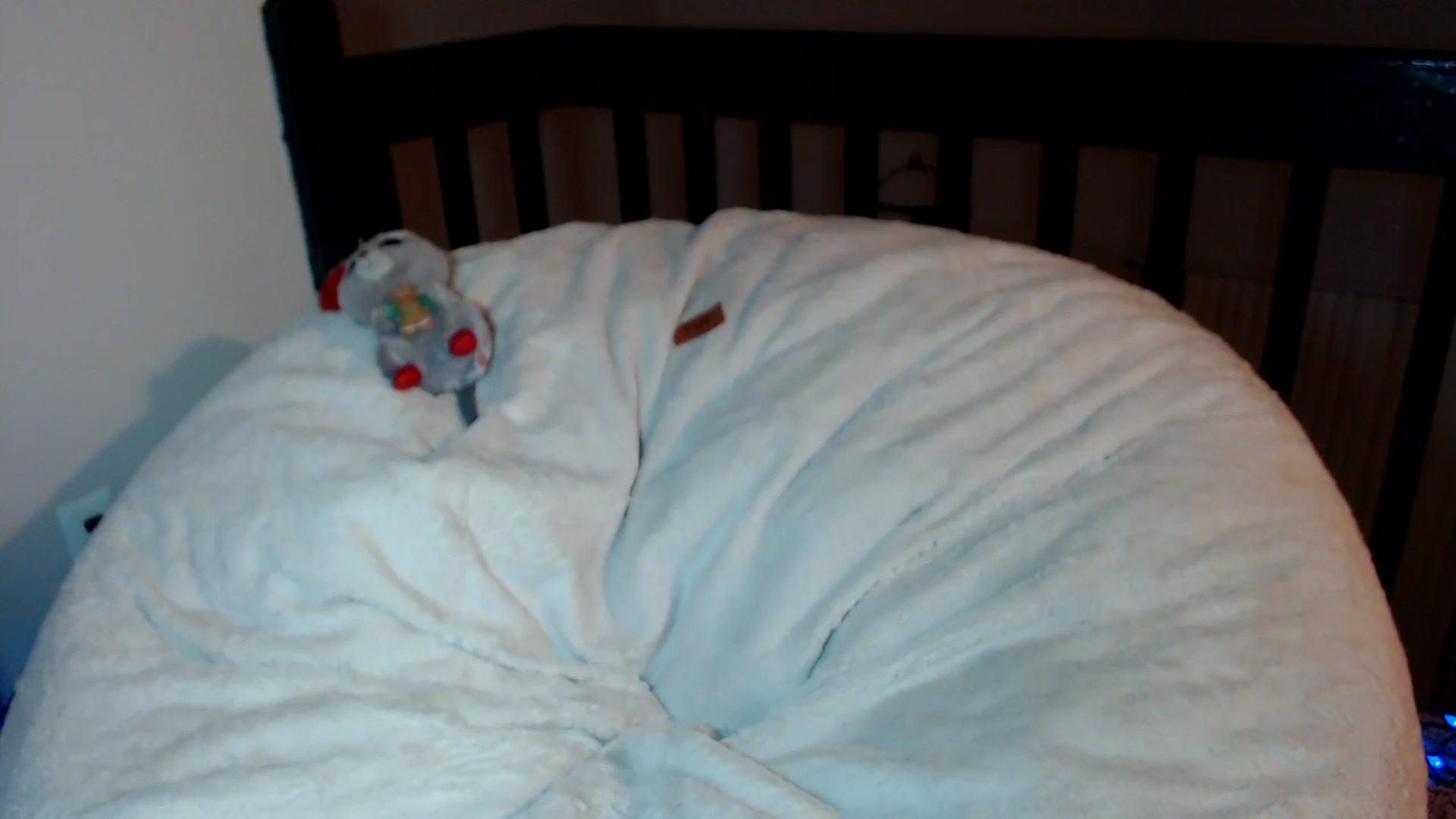 Gallery image thumbnail from xRosePetalsx's myfreecams stream on, 12/08/2023, 08:03 image 4 of 20