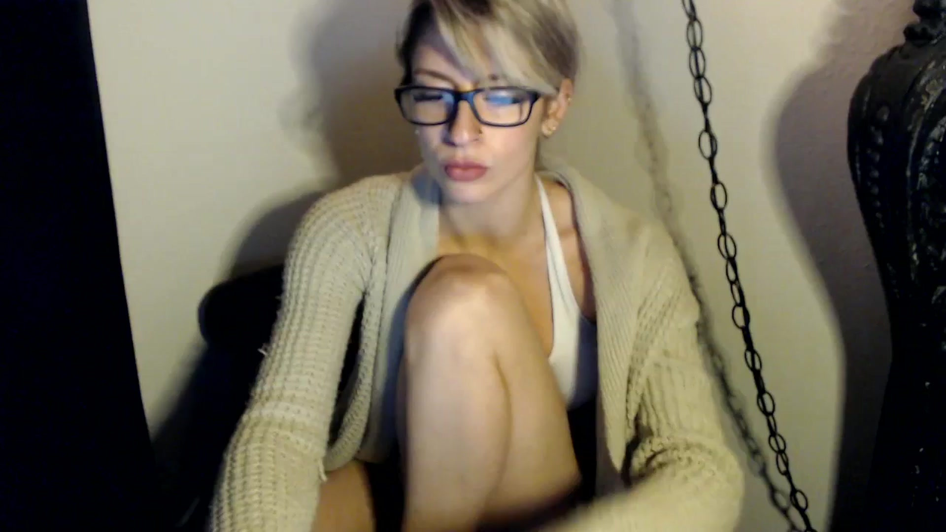 Gallery image thumbnail from xRosePetalsx's myfreecams stream on, 12/31/2023, 08:58 image 5 of 20