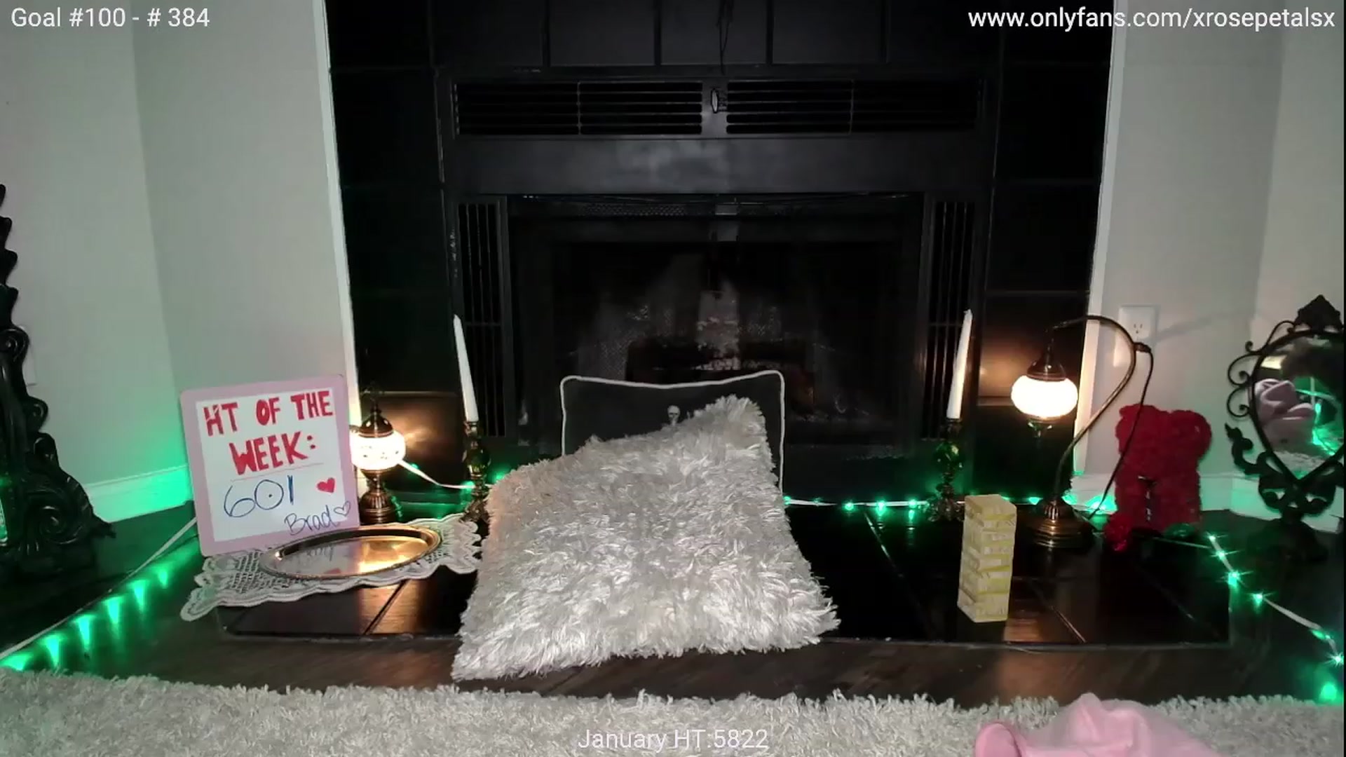 Gallery image thumbnail from xRosePetalsx's myfreecams stream on, 01/21/2024, 13:32 image 9 of 20