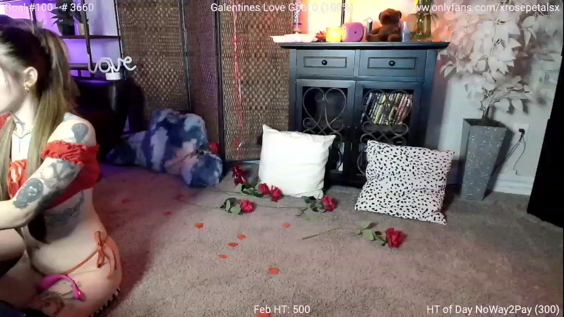 Gallery image thumbnail from xRosePetalsx's myfreecams stream on, 02/19/2024, 07:16 image 9 of 20