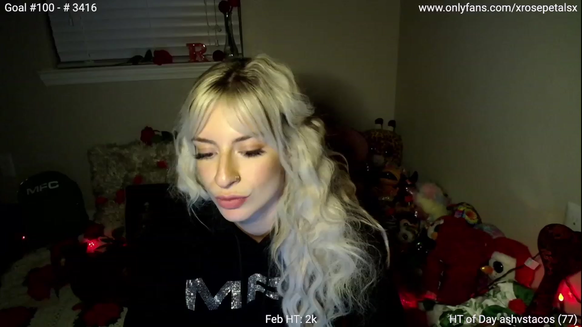 Gallery image thumbnail from xRosePetalsx's myfreecams stream on, 02/19/2024, 09:31 image 8 of 20