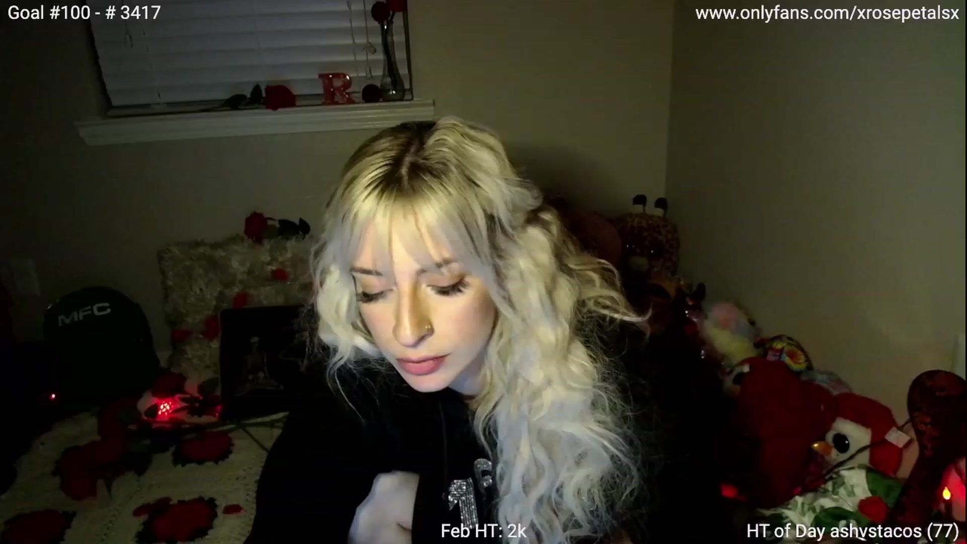 Gallery image thumbnail from xRosePetalsx's myfreecams stream on, 02/19/2024, 09:31 image 16 of 20