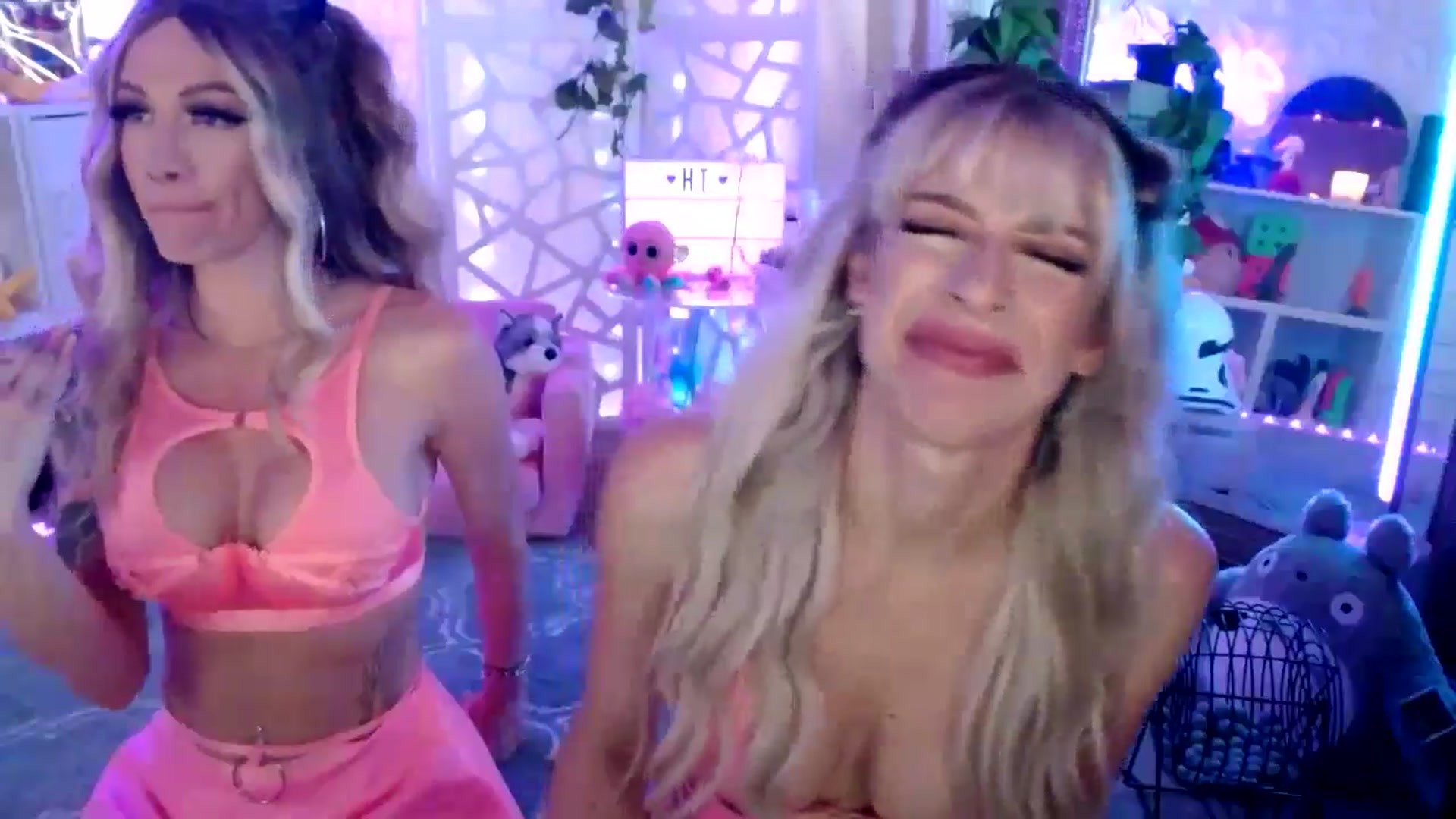 Gallery image thumbnail from xRosePetalsx's myfreecams stream on, 05/11/2024, 09:18 image 4 of 20