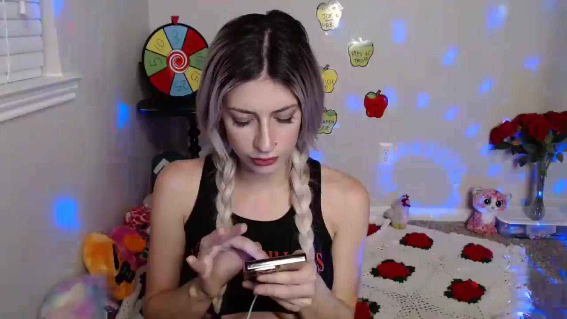 Gallery image thumbnail from xRosePetalsx's myfreecams stream on, 07/14/2024, 06:56 image 17 of 20