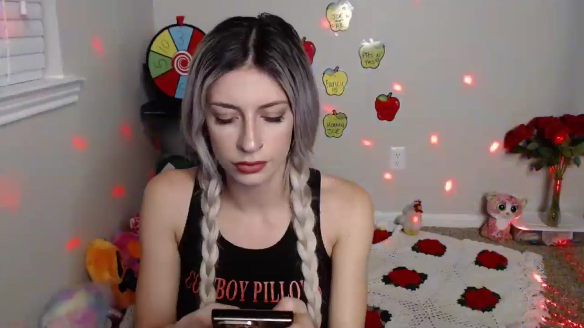 Gallery image thumbnail from xRosePetalsx's myfreecams stream on, 07/14/2024, 06:56 image 18 of 20