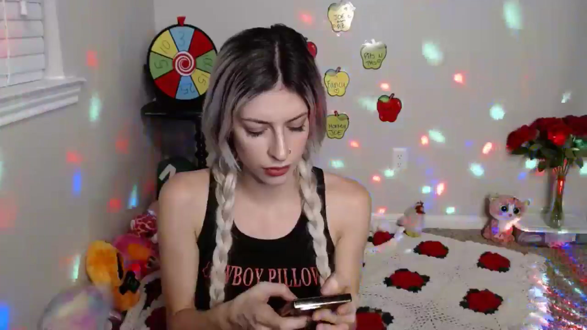 Gallery image thumbnail from xRosePetalsx's myfreecams stream on, 07/14/2024, 06:56 image 20 of 20